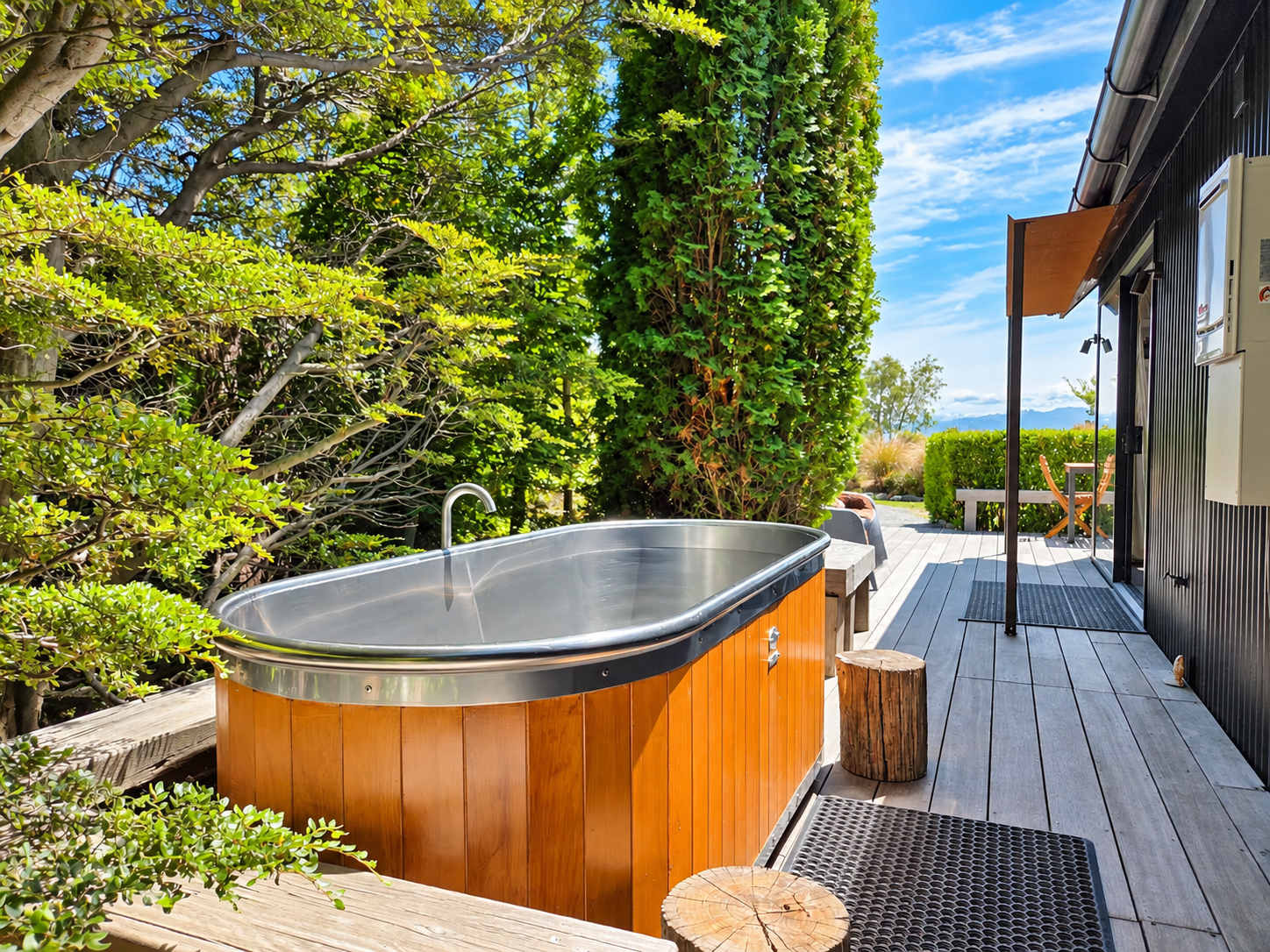 Starfall | Lake Views + Cedar Tub | 2BR