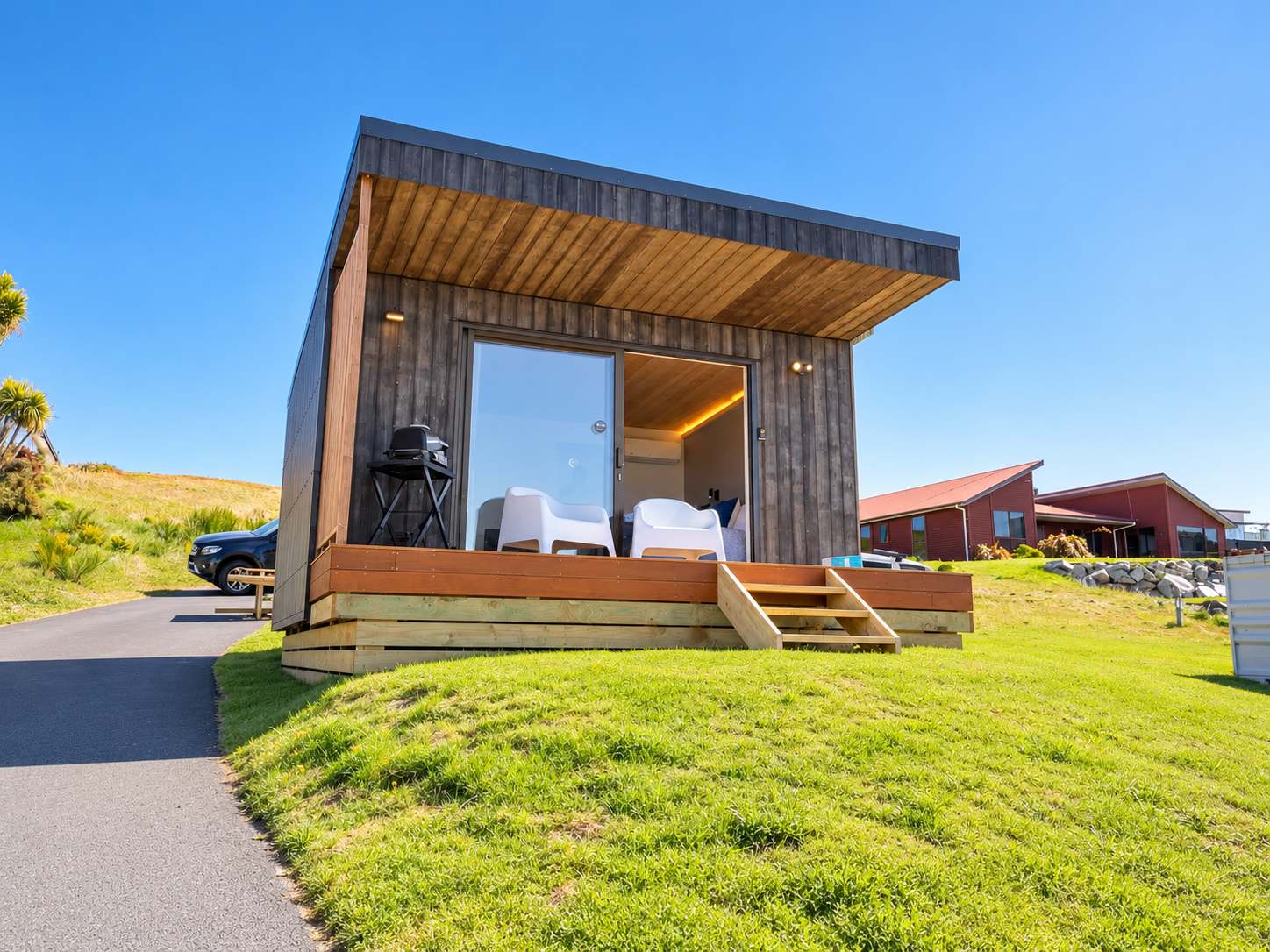 Blue Sky | Lake Views + Private Deck + Stargazing