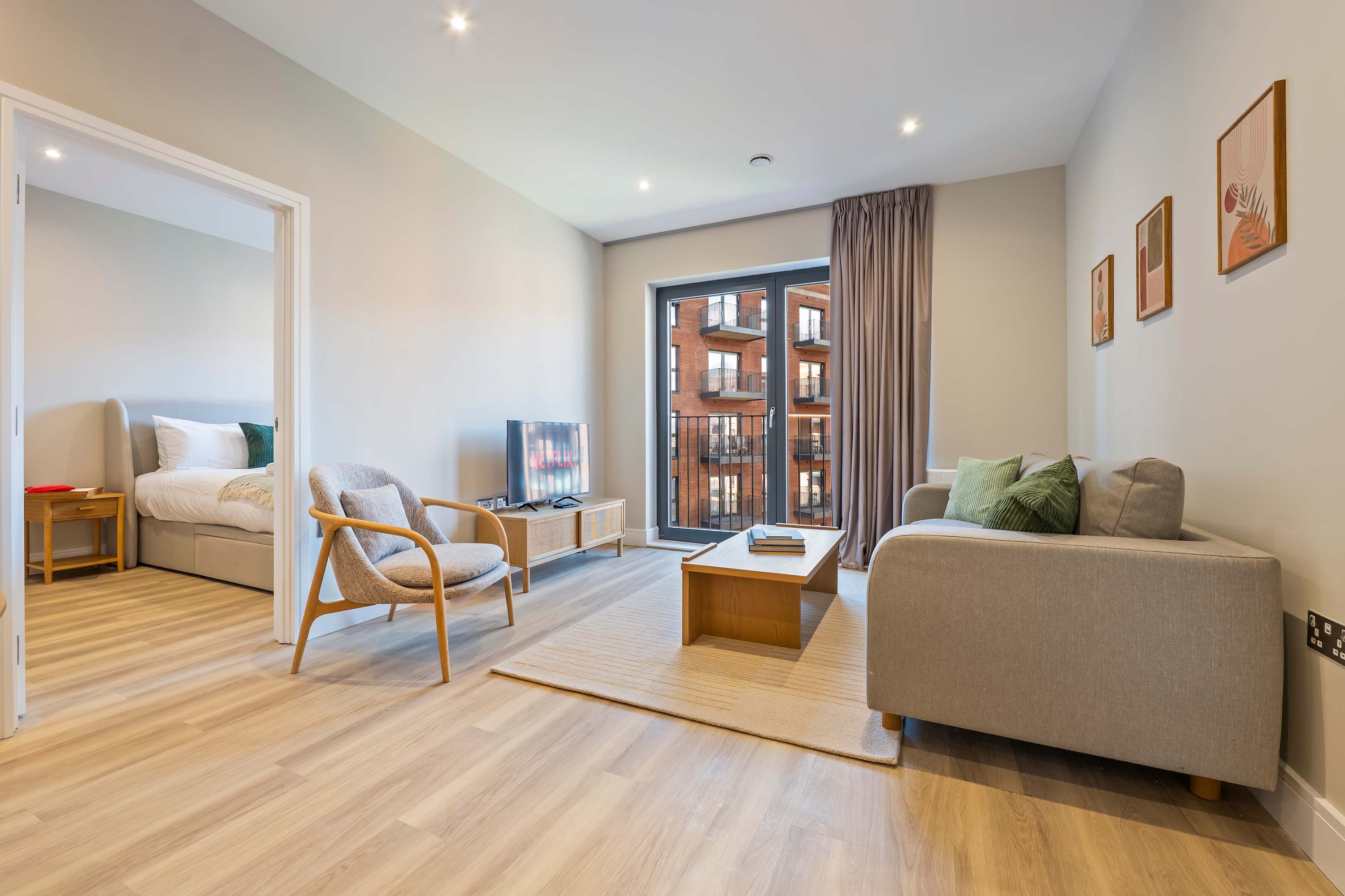 Gym | Coworking | City Centre 2BR | StayCozy