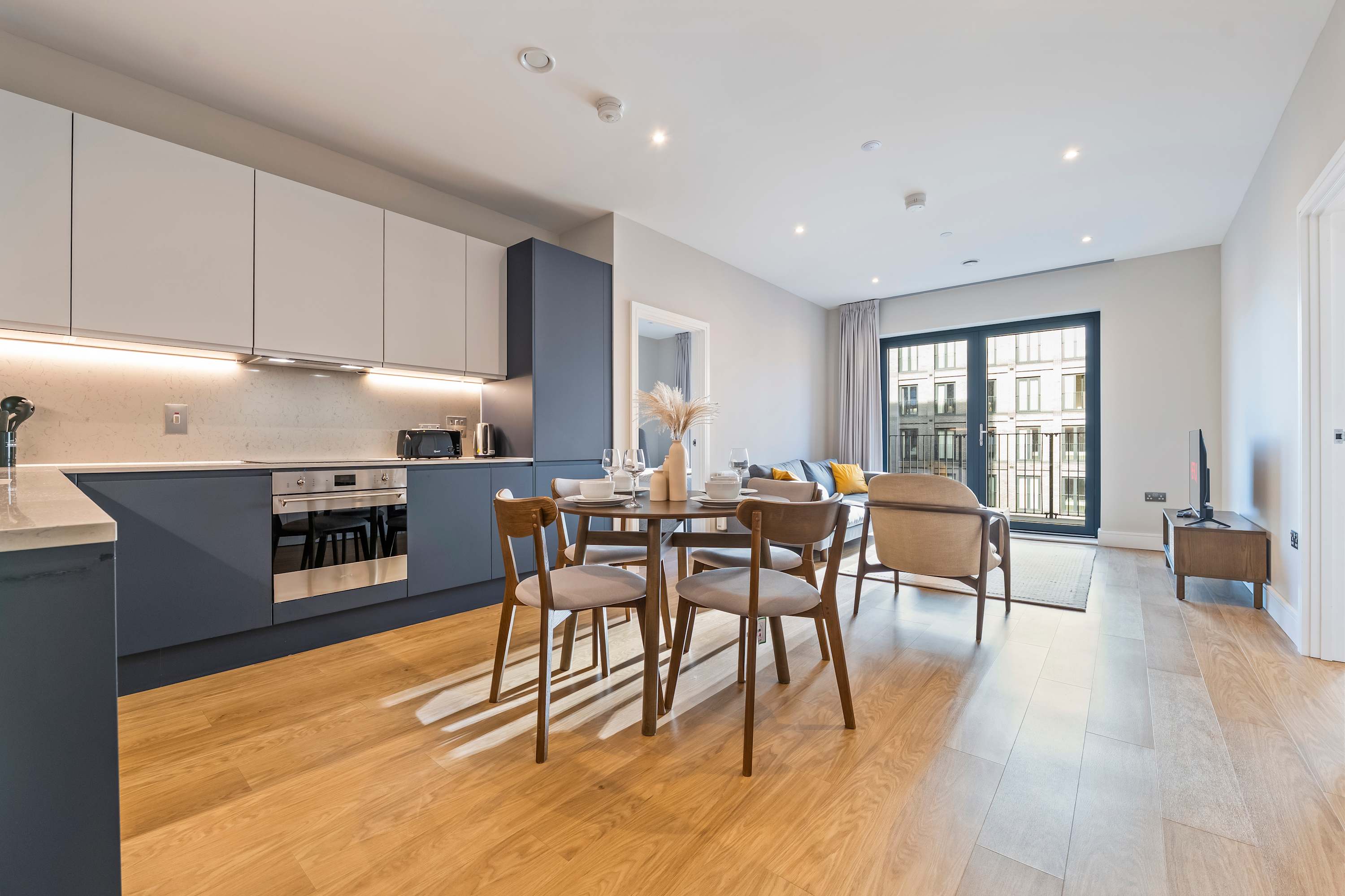 Birmingham City Centre 2BR | Balcony | StayCozy
