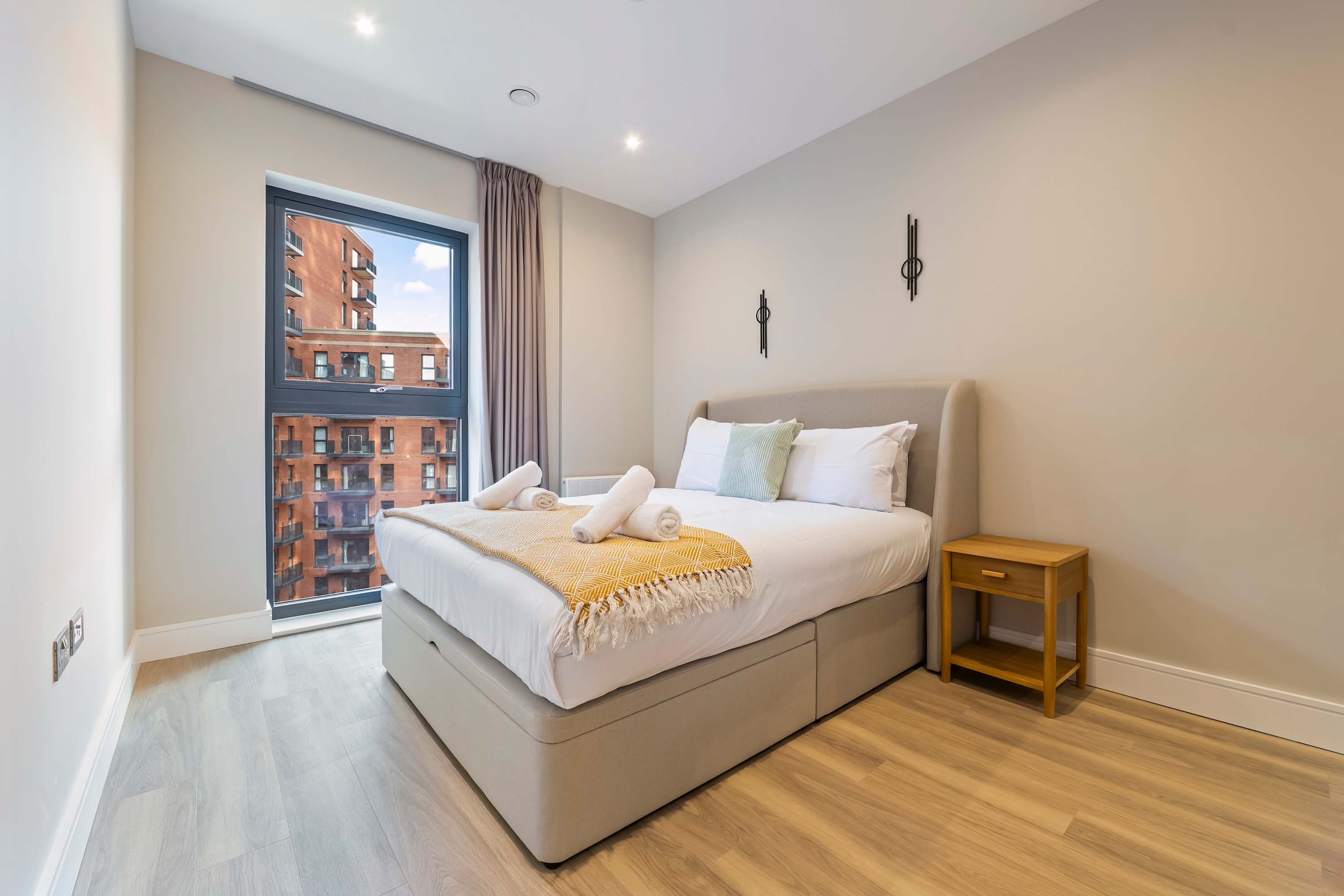 Birmingham City Centre 2BR | Balcony | StayCozy