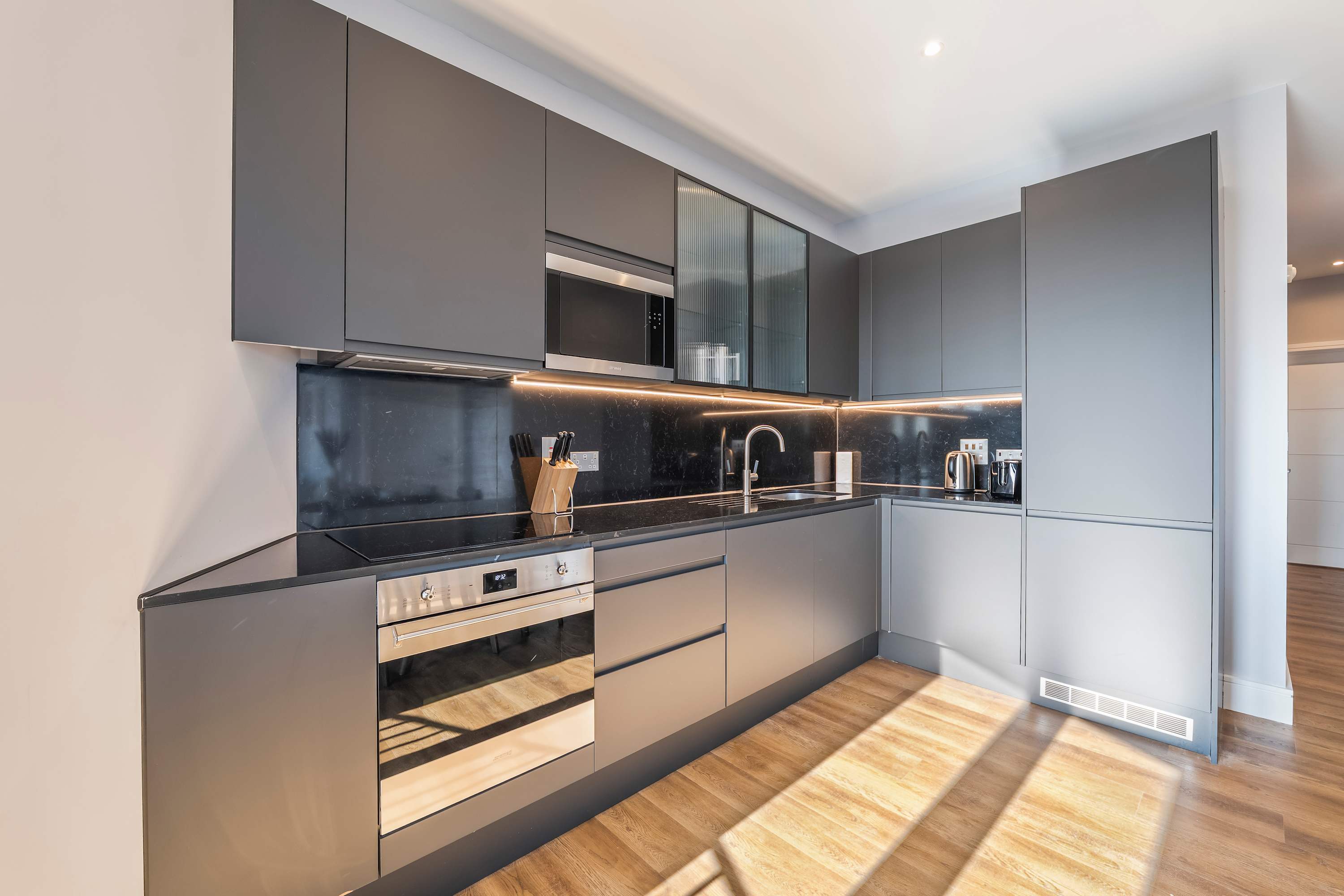 Spacious 3BR Near Bullring | StayCozy