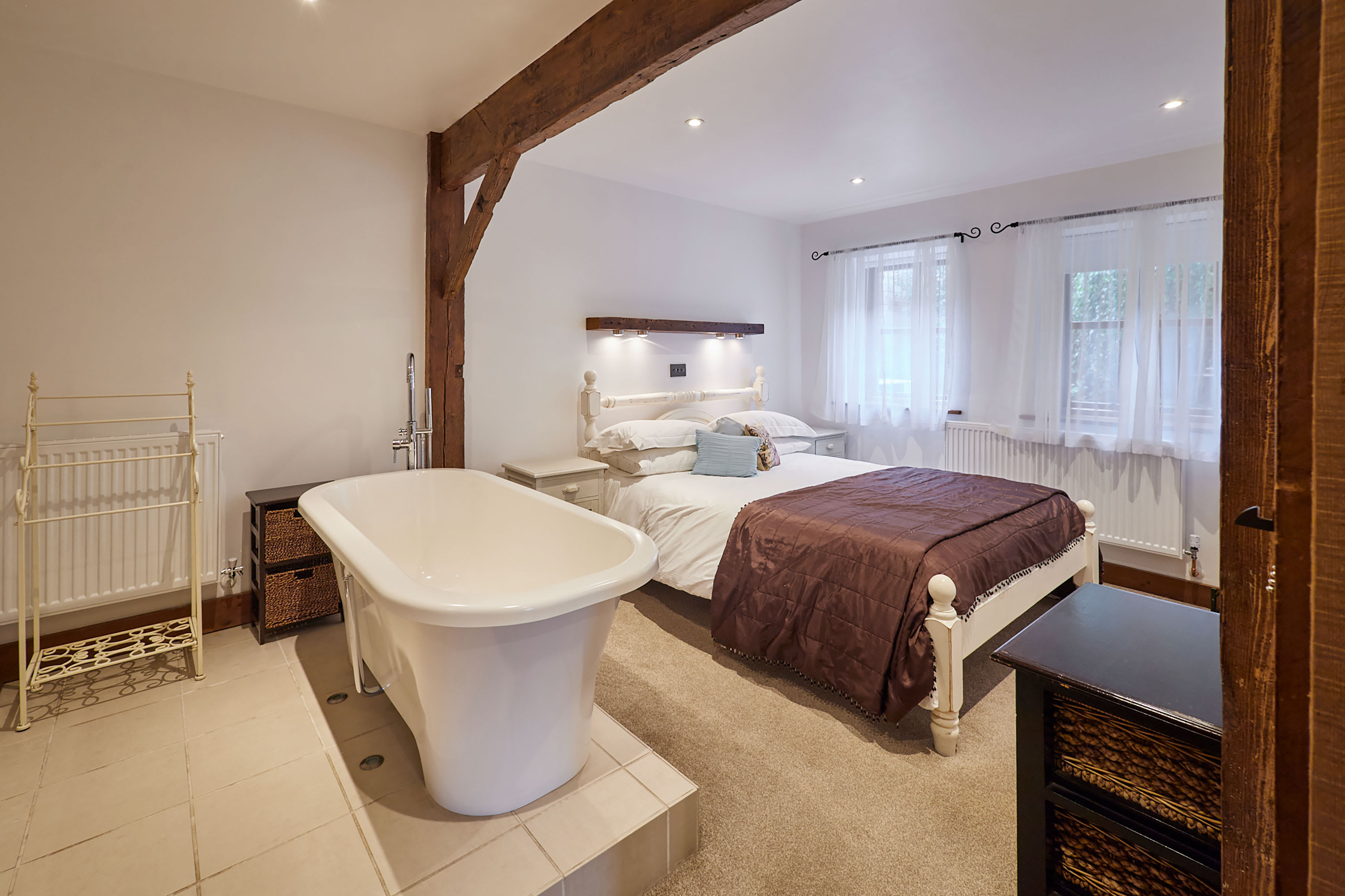 Bricknell Barn – photo 2