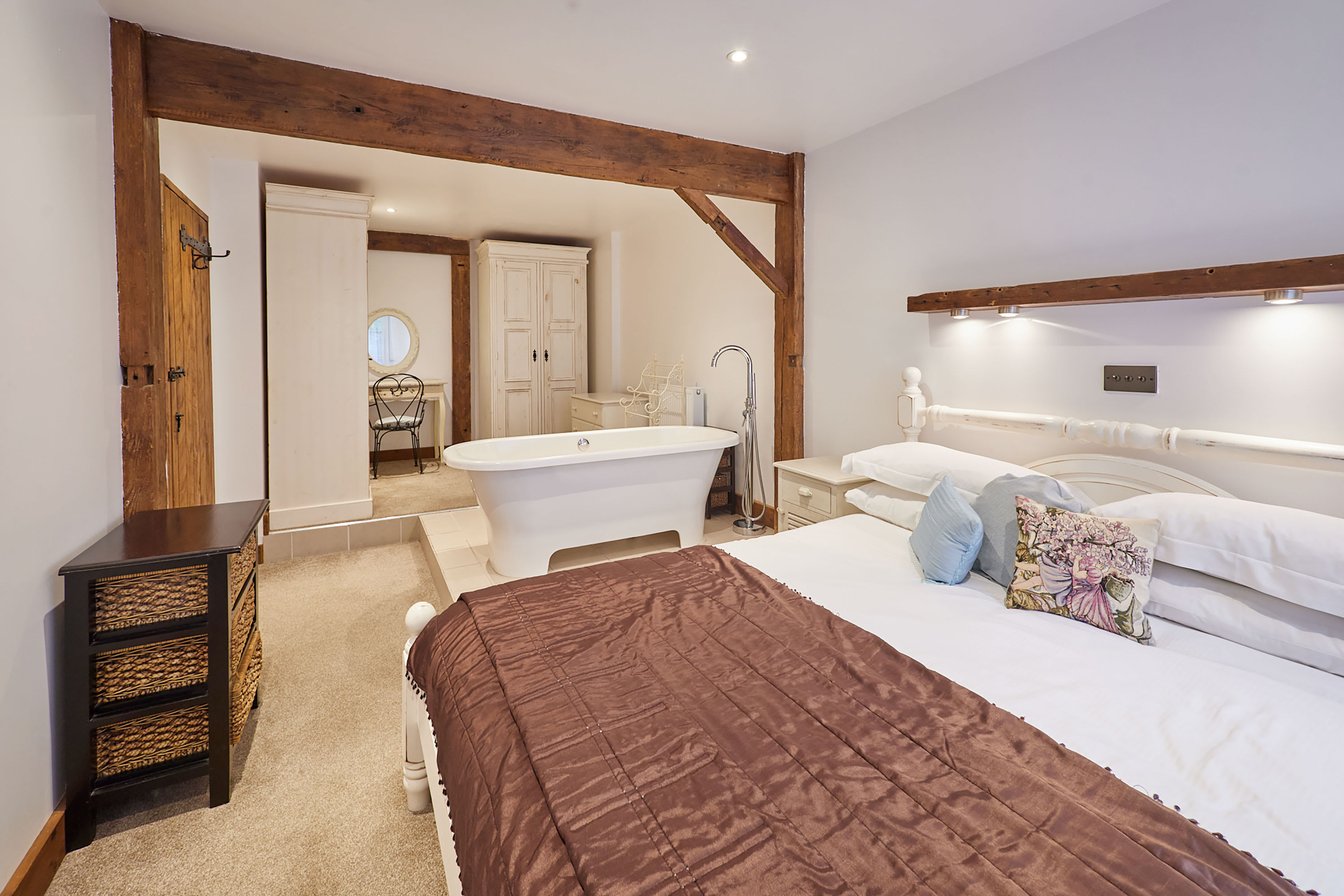 Bricknell Barn – photo 19