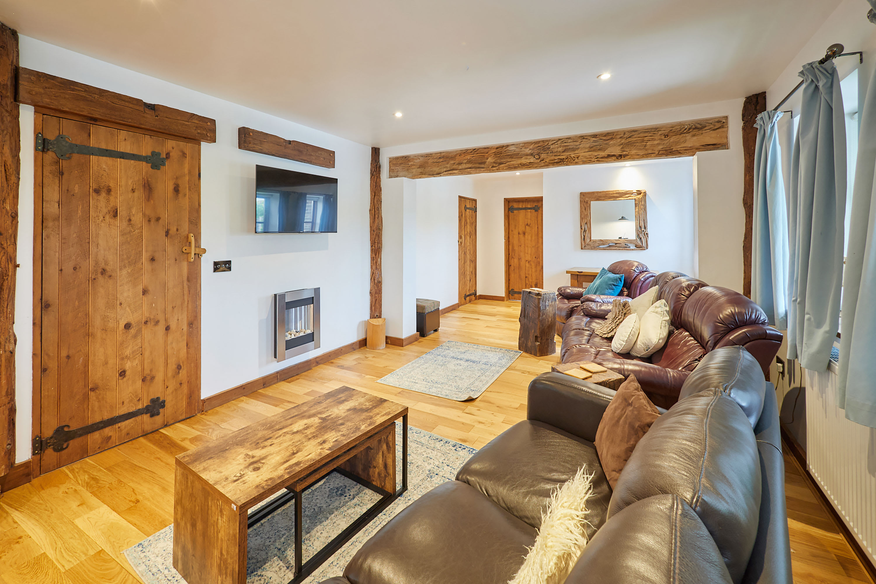 Bricknell Barn – photo 8
