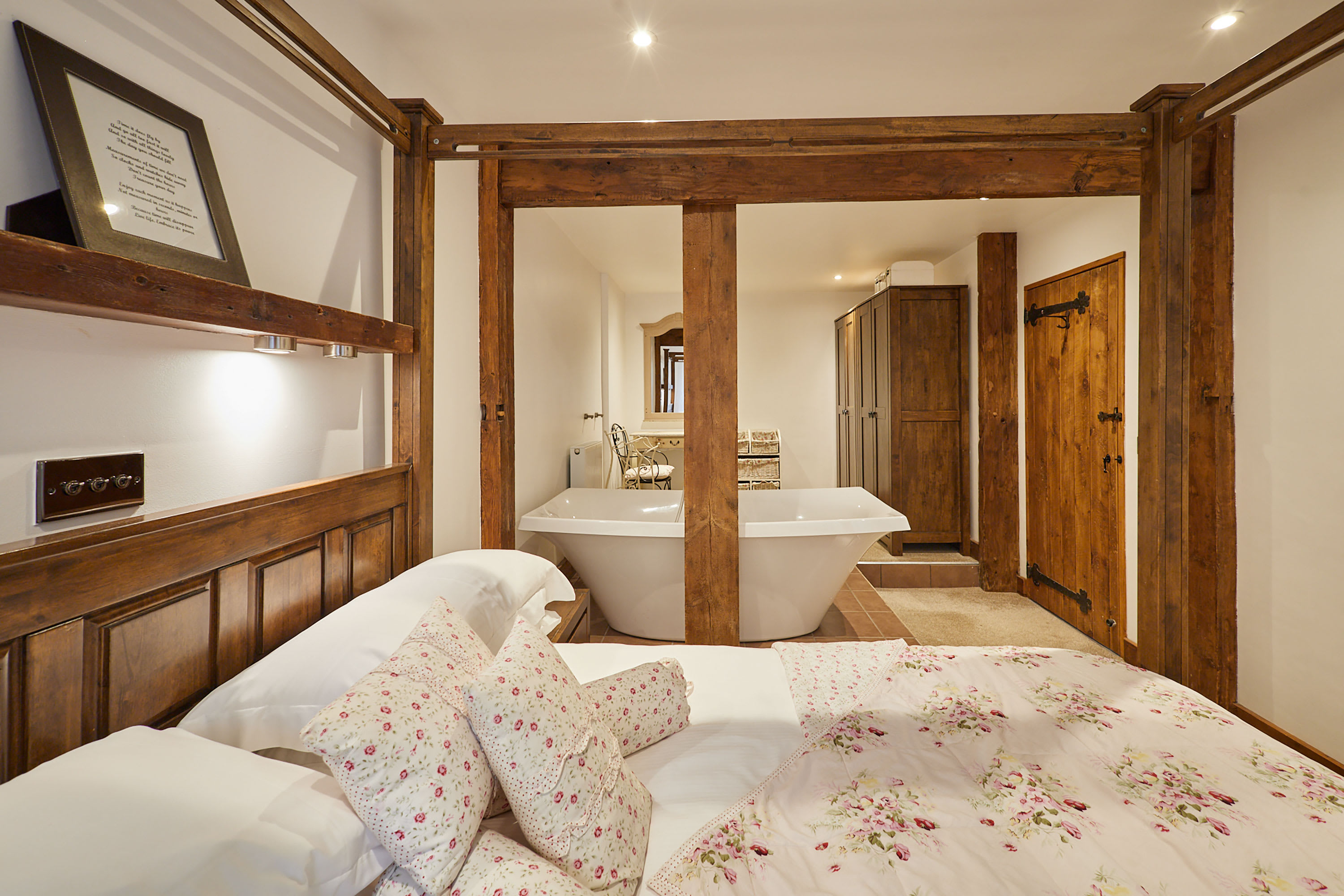 Bricknell Barn – photo 15