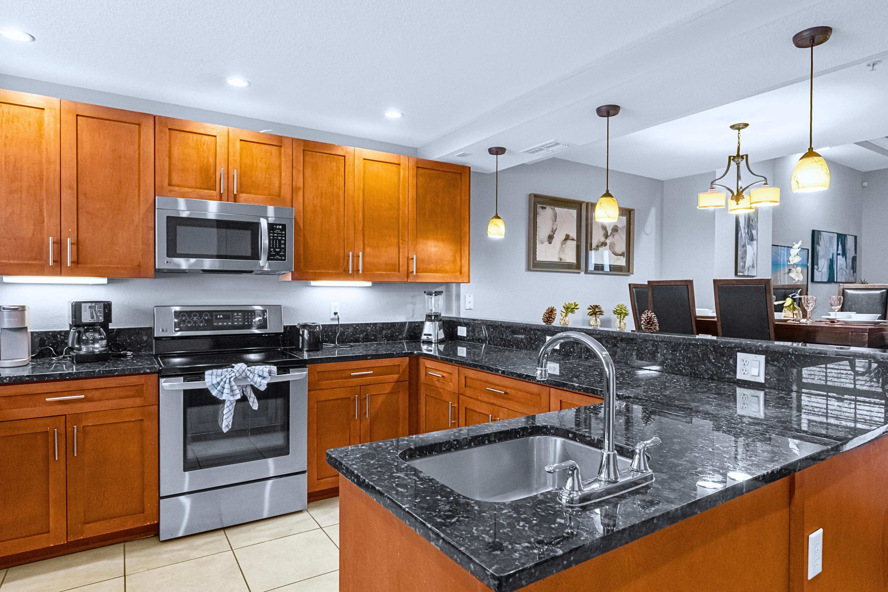 Spacious Resort Home Near Disney Pool Hot Tub 3