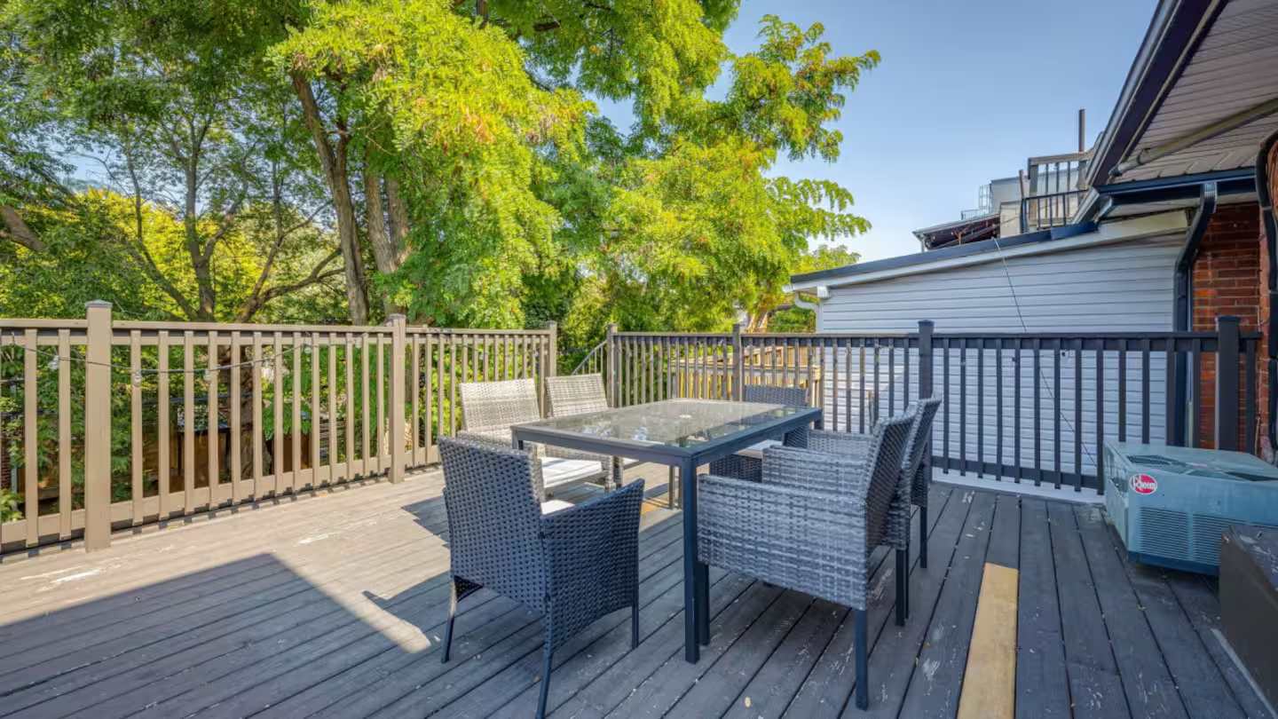 Home with Patio Near Little Italy CN Tower Access | Photo 4