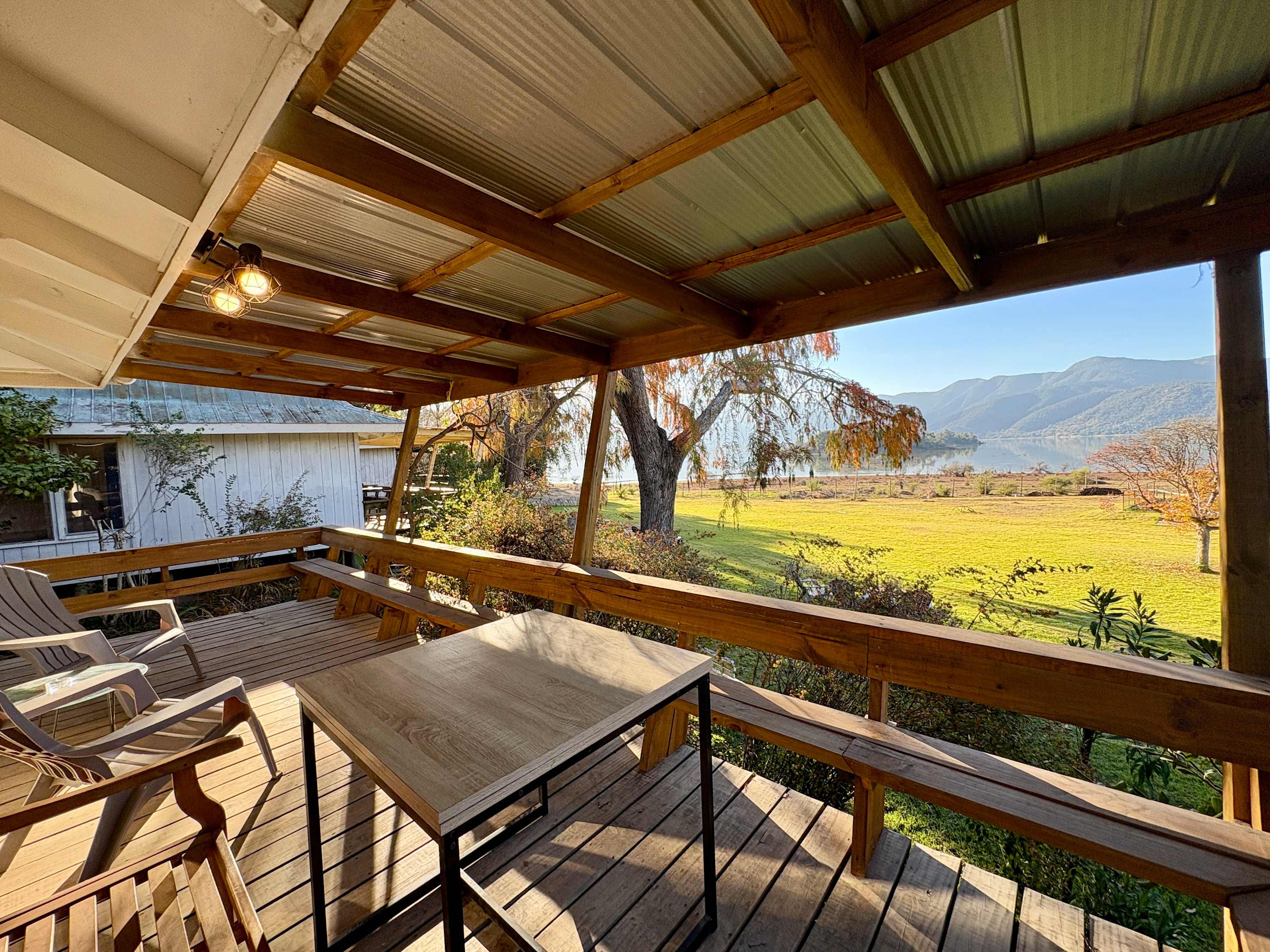 Laguna de Aculeo Lakefront Cabin, Pool & Pets