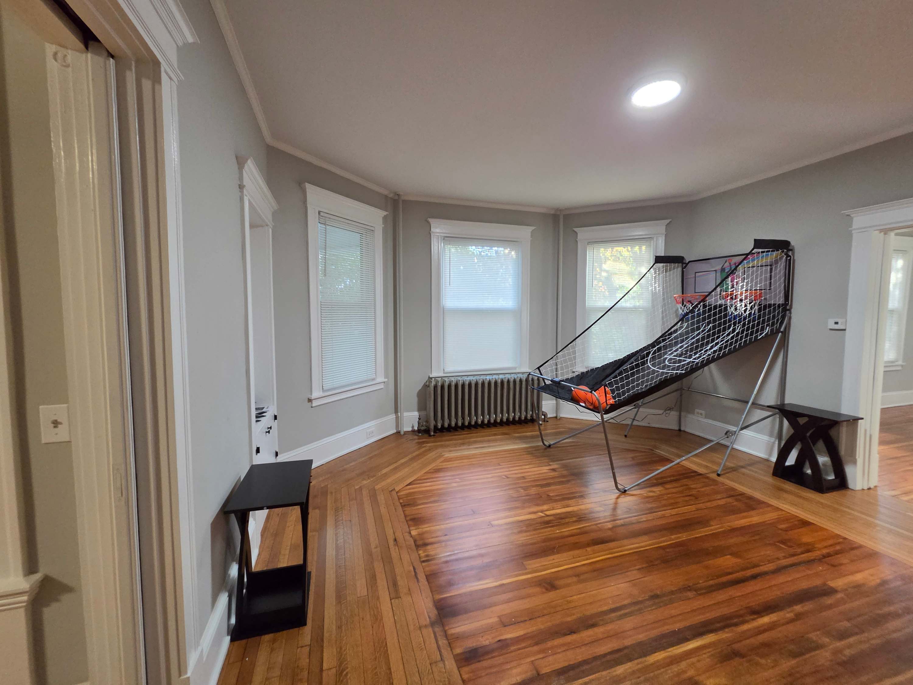 Game Room — photo 6