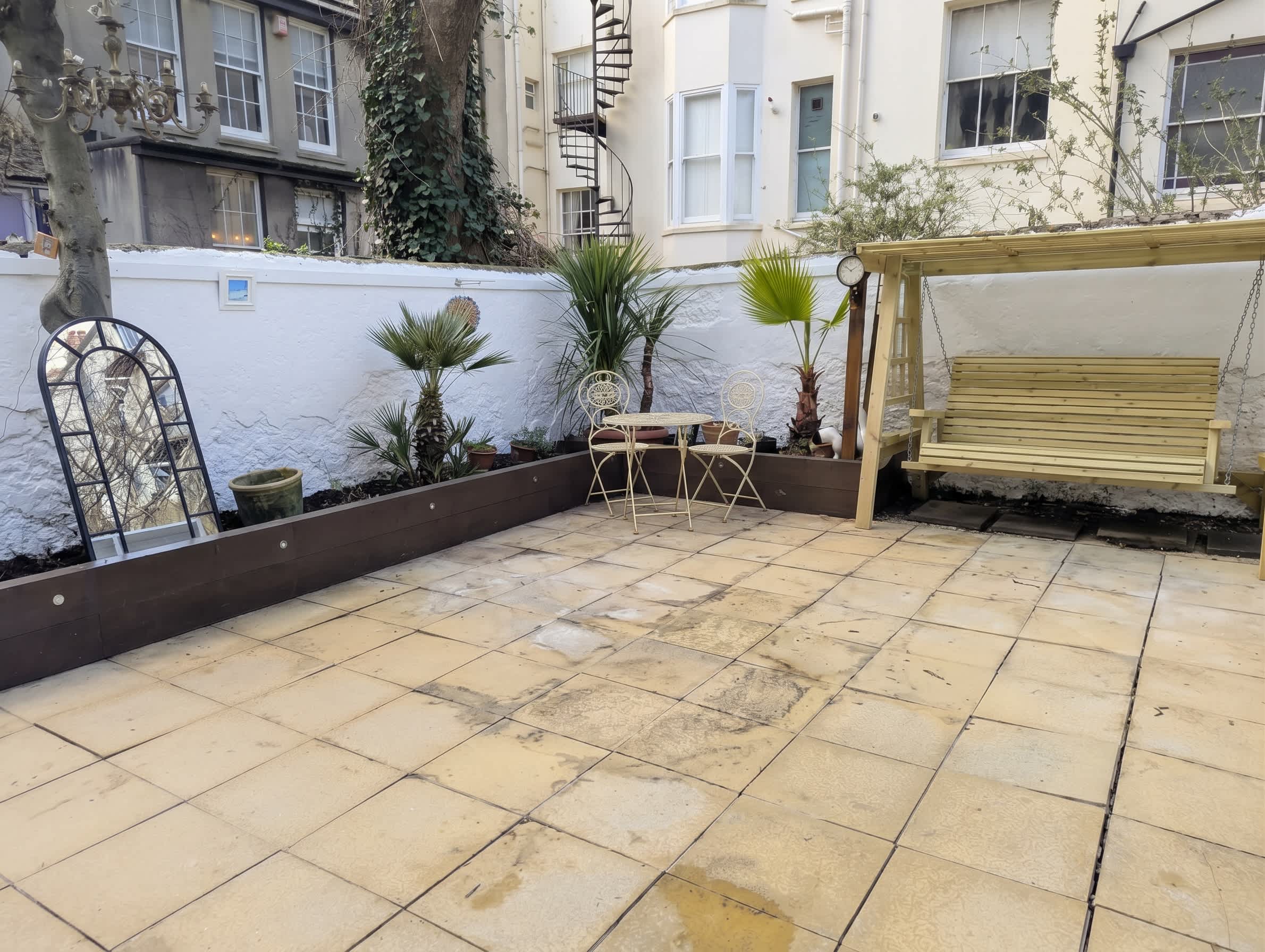 Brunswick Garden Studio | by Brighton Holiday Lets - Brighton Holiday Home - Image 9