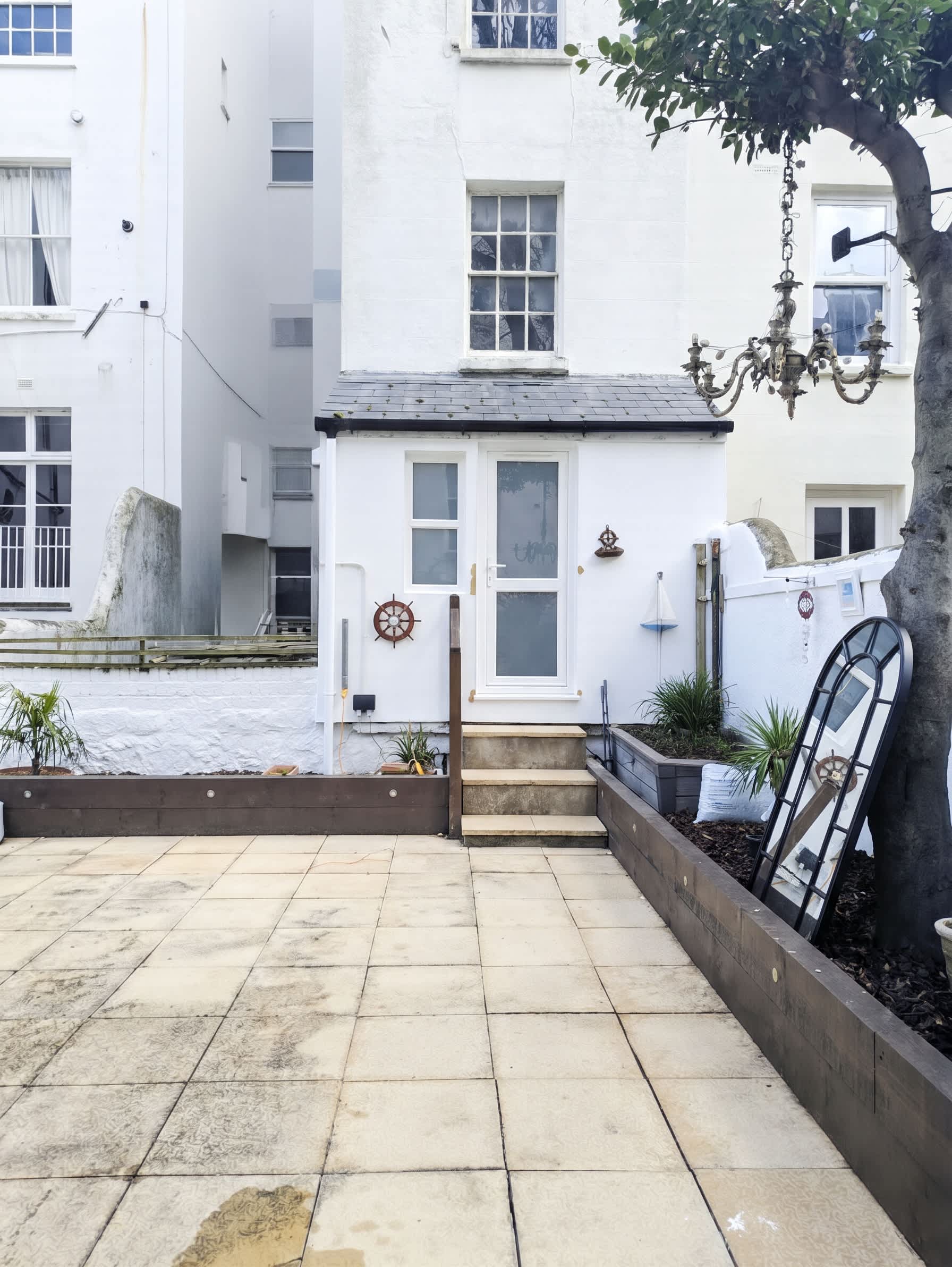 Brunswick Garden Studio | by Brighton Holiday Lets - Brighton Holiday Home - Image 18