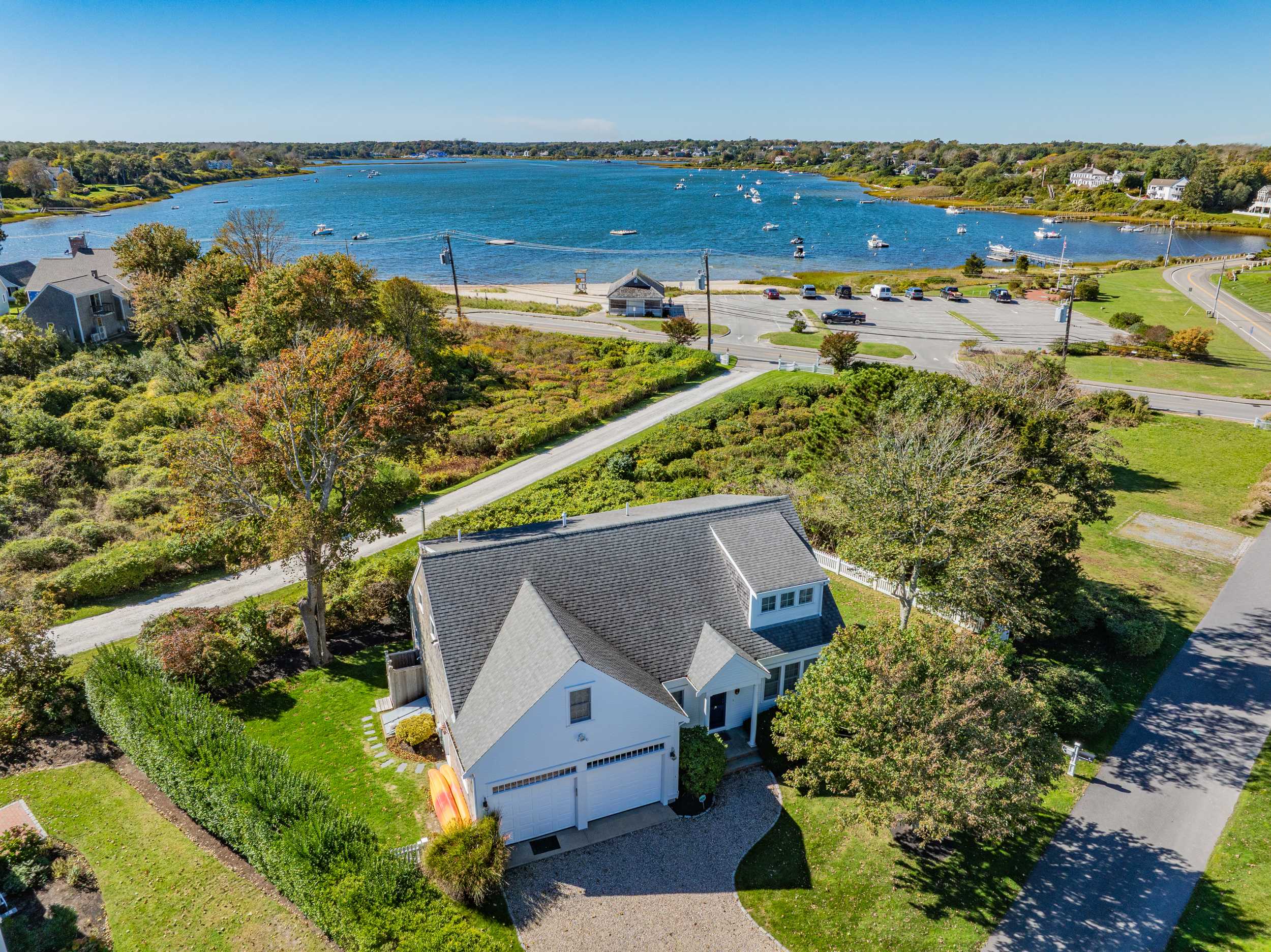 Pristine Pond View Home Walk to Beach Downtown