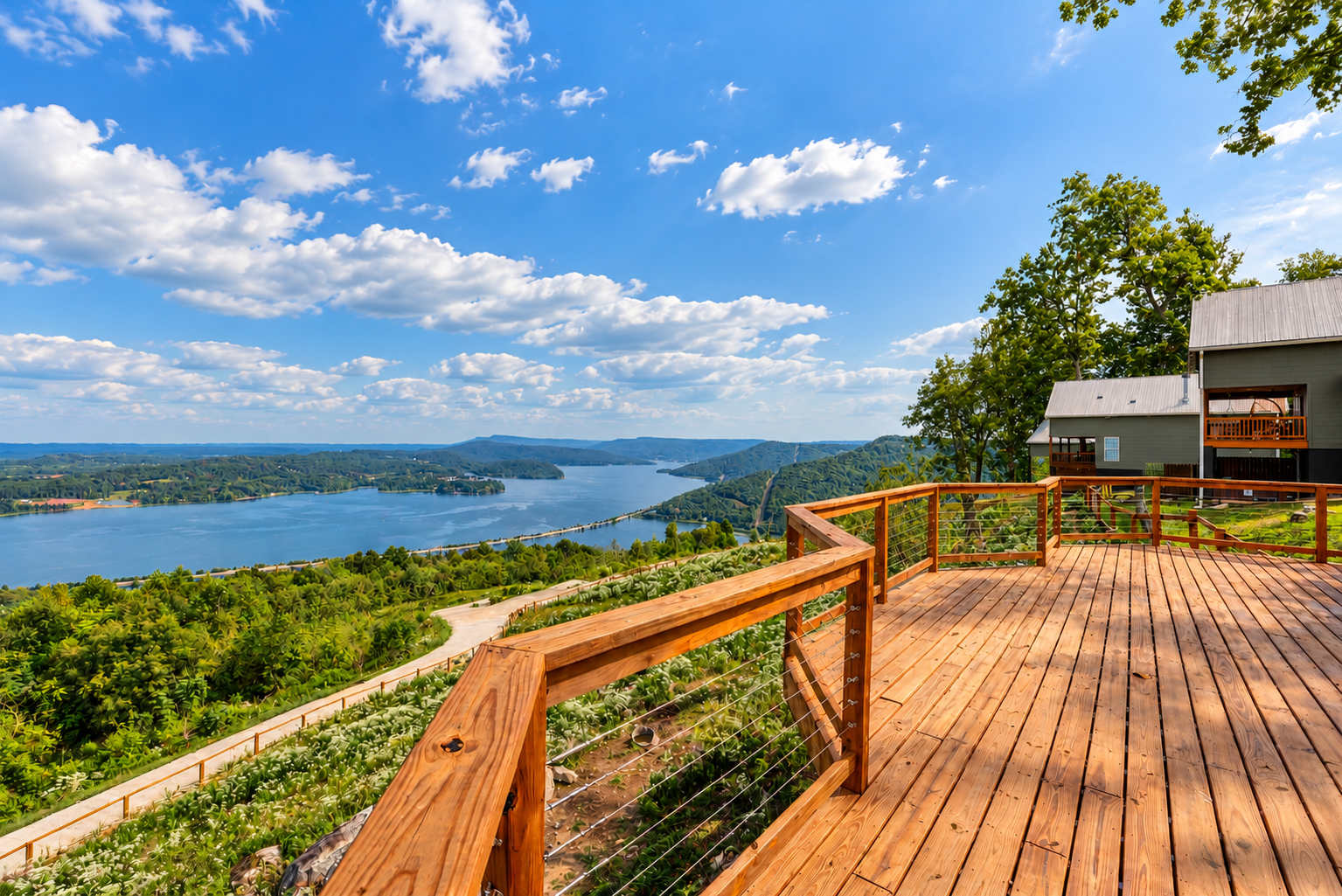Cabin in the Sky with an outdoor kitchen!