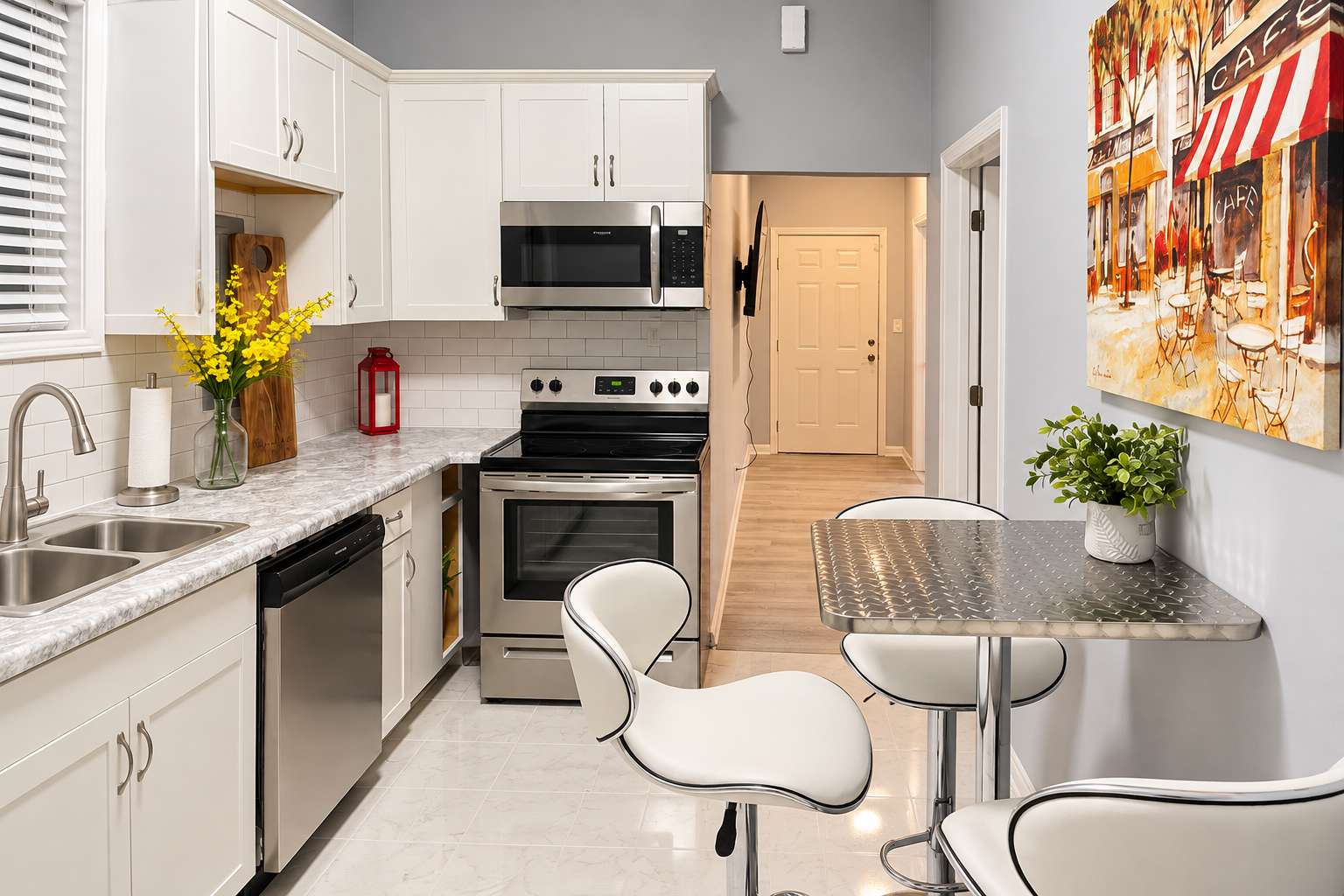 Relaxing 2BR retreat near Downtown Louisville!