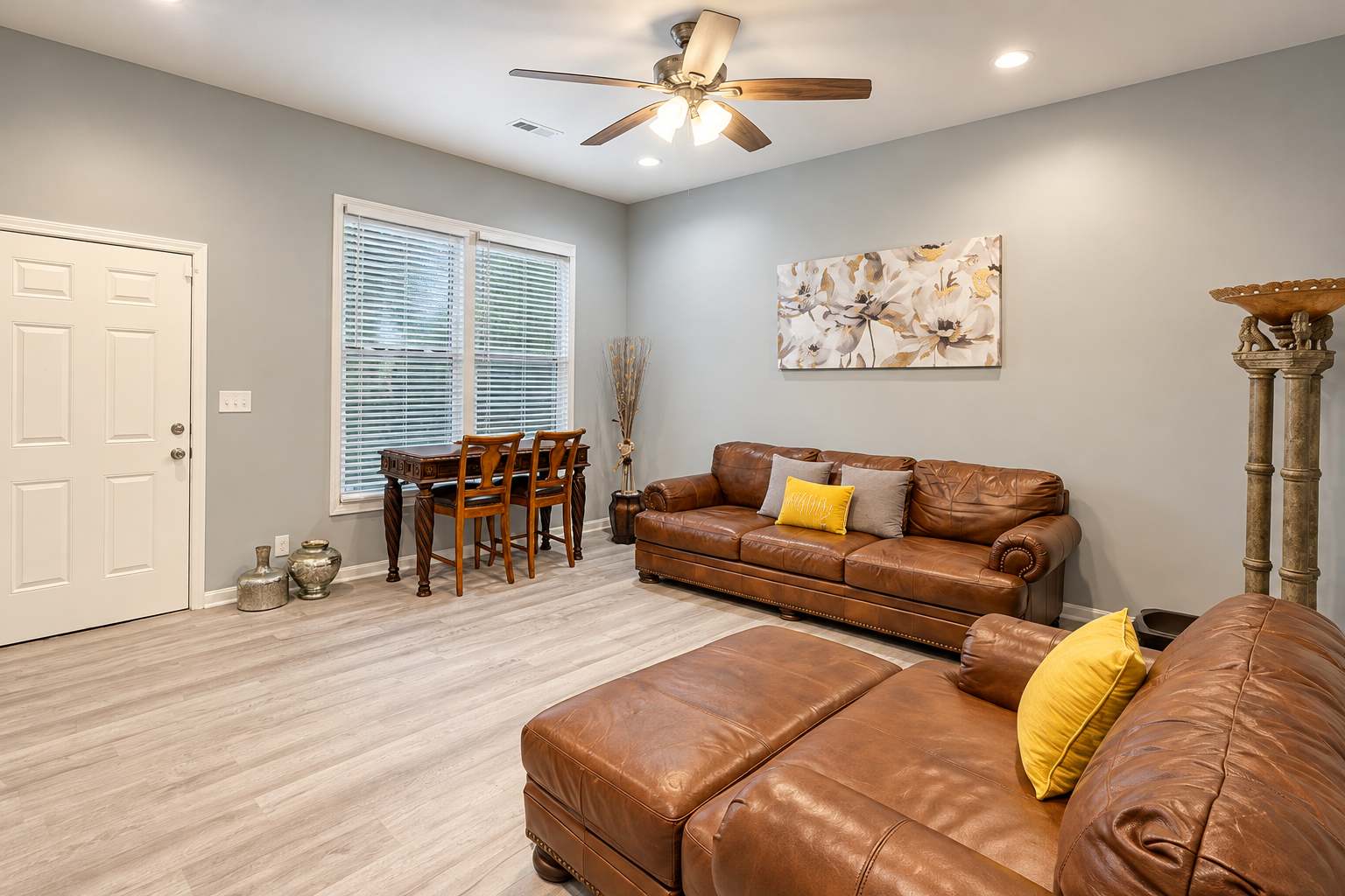 Relaxing 2BR retreat near Downtown Louisville!