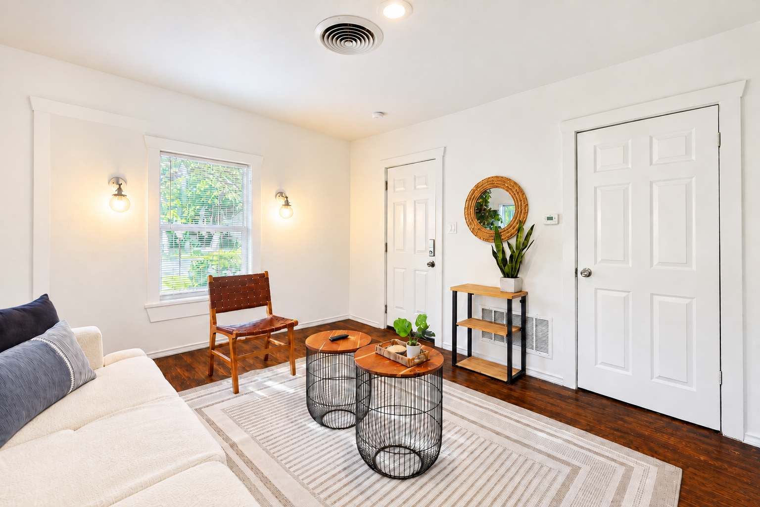 Comfy and Modern Loft in Fort Worth - 1BR/1BA - Photo 5