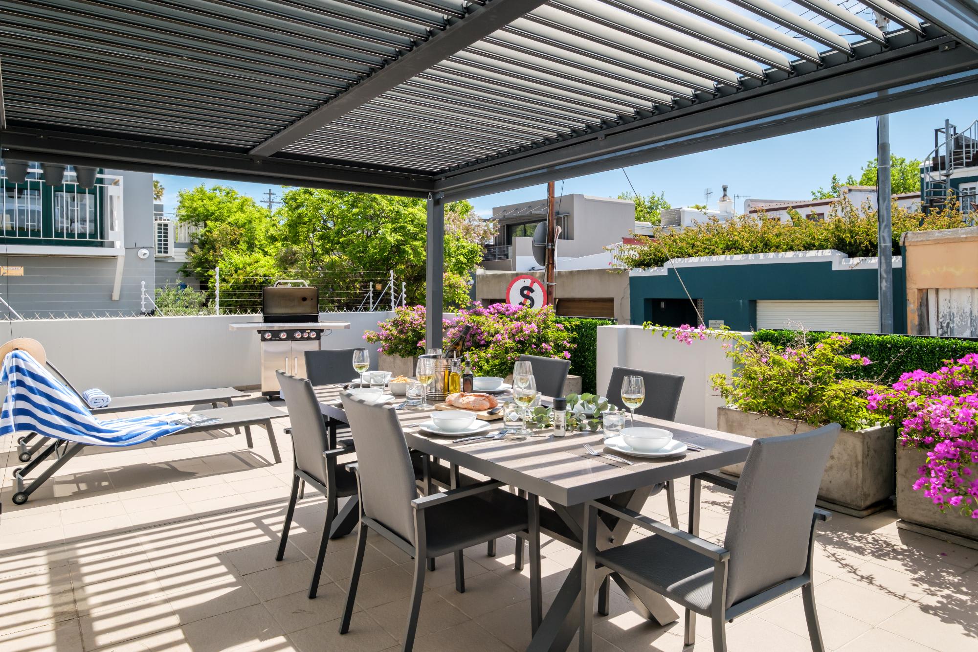 De Waterkant Townhouse with Pool Access 116 DWP