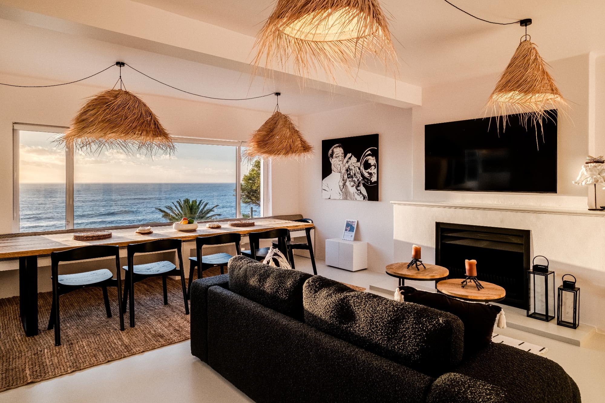 Camps Bay 6 Bed Ocean Views and Pool Villa Kai 2