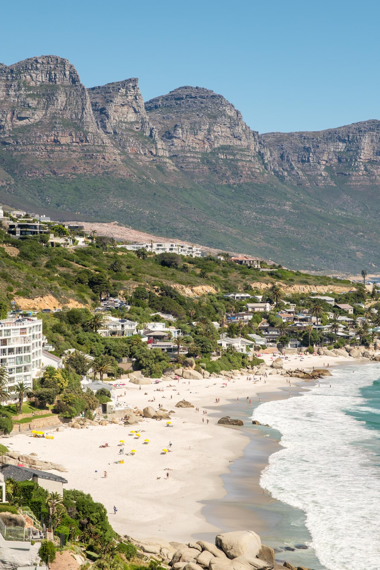 Clifton 2 Bed Apartment Ocean Views Dunmore Noir 4