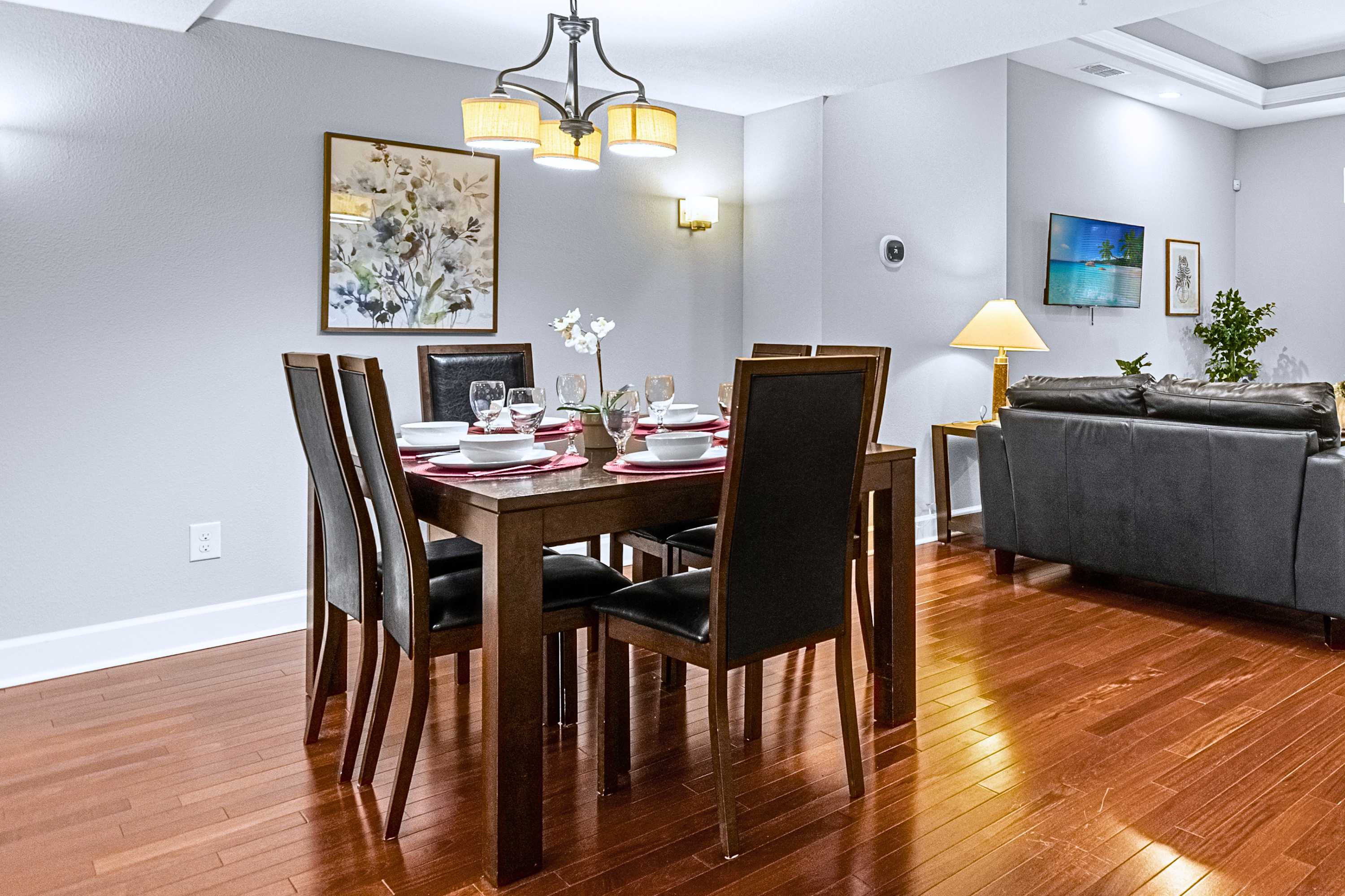 Family Vacation Home Near Disney with Resort Pool 2