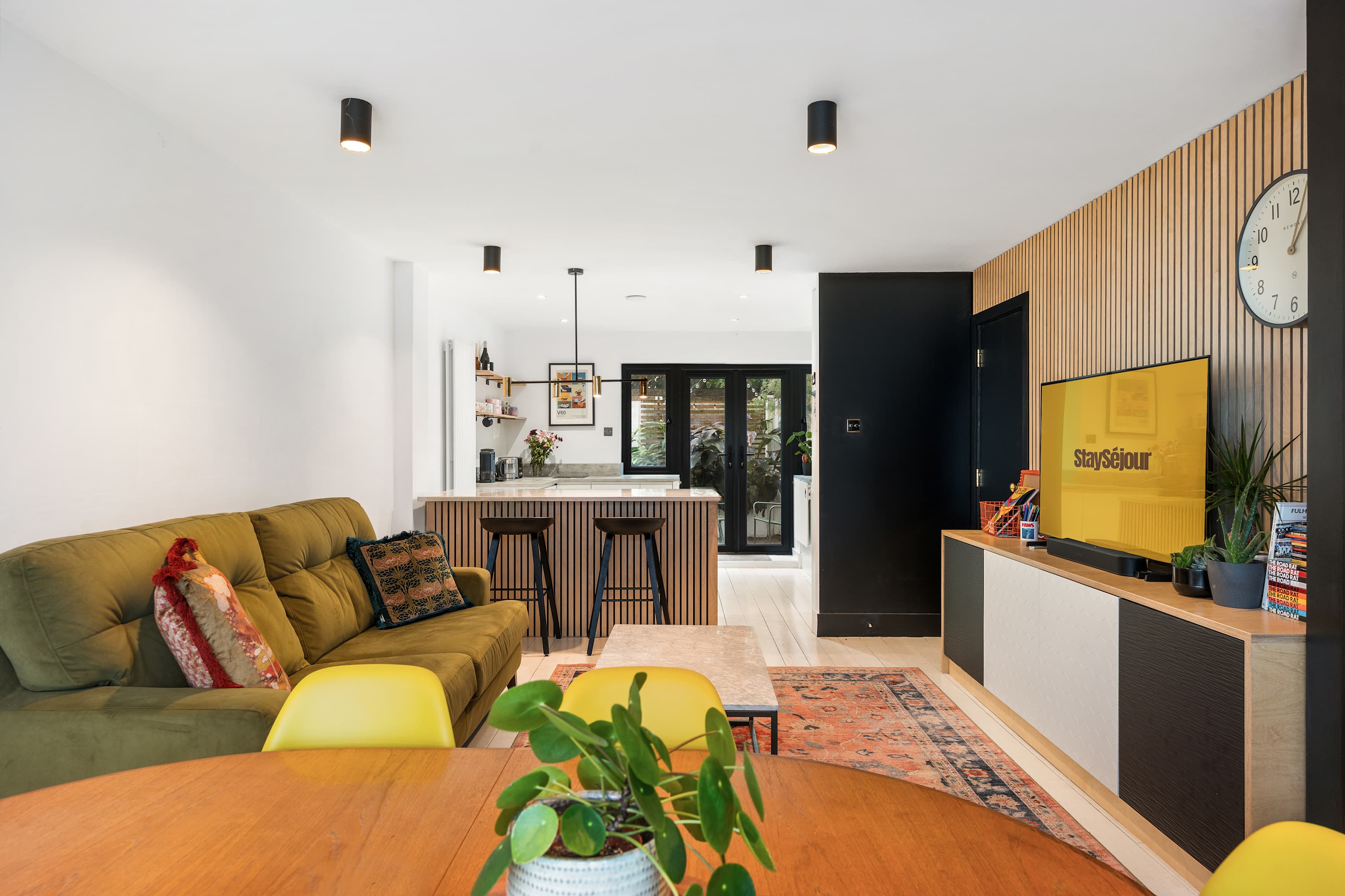 Modern 3-Bedroom House in Hove - Garden - Parking