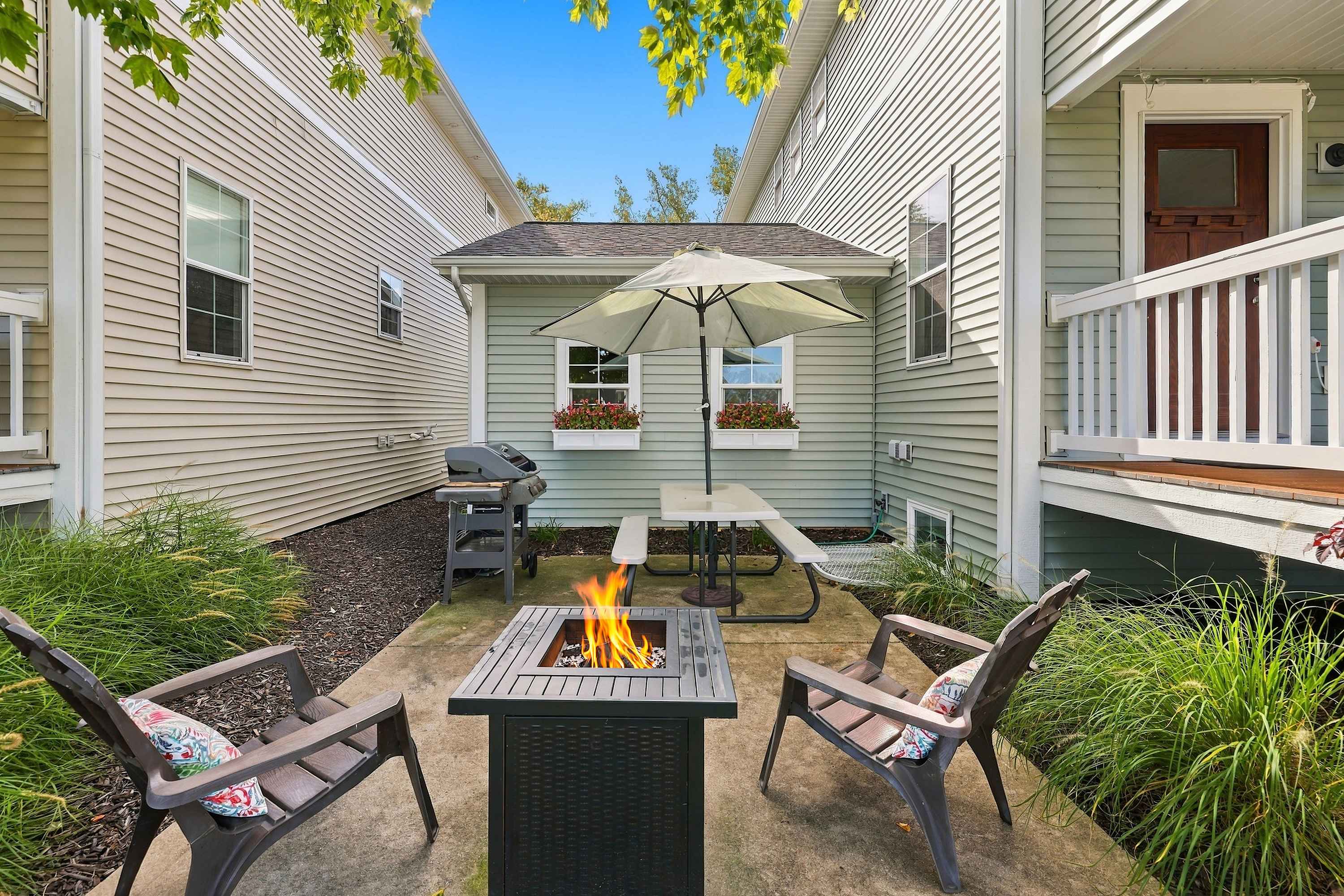 Grill dinner, picnic table, or gather around the fire table.