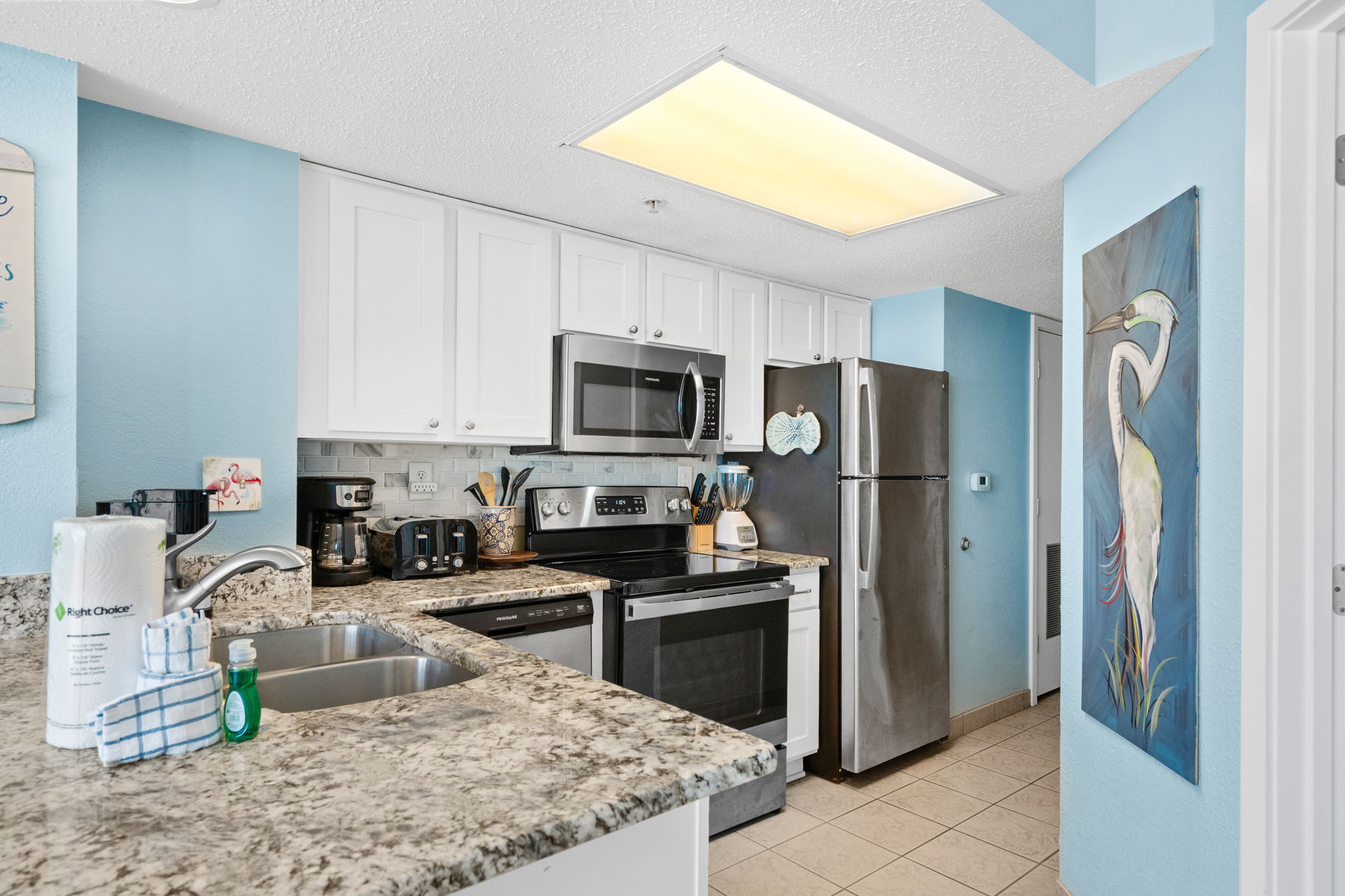 Roxanne Towers 1004 Oceanfront | Photo 16