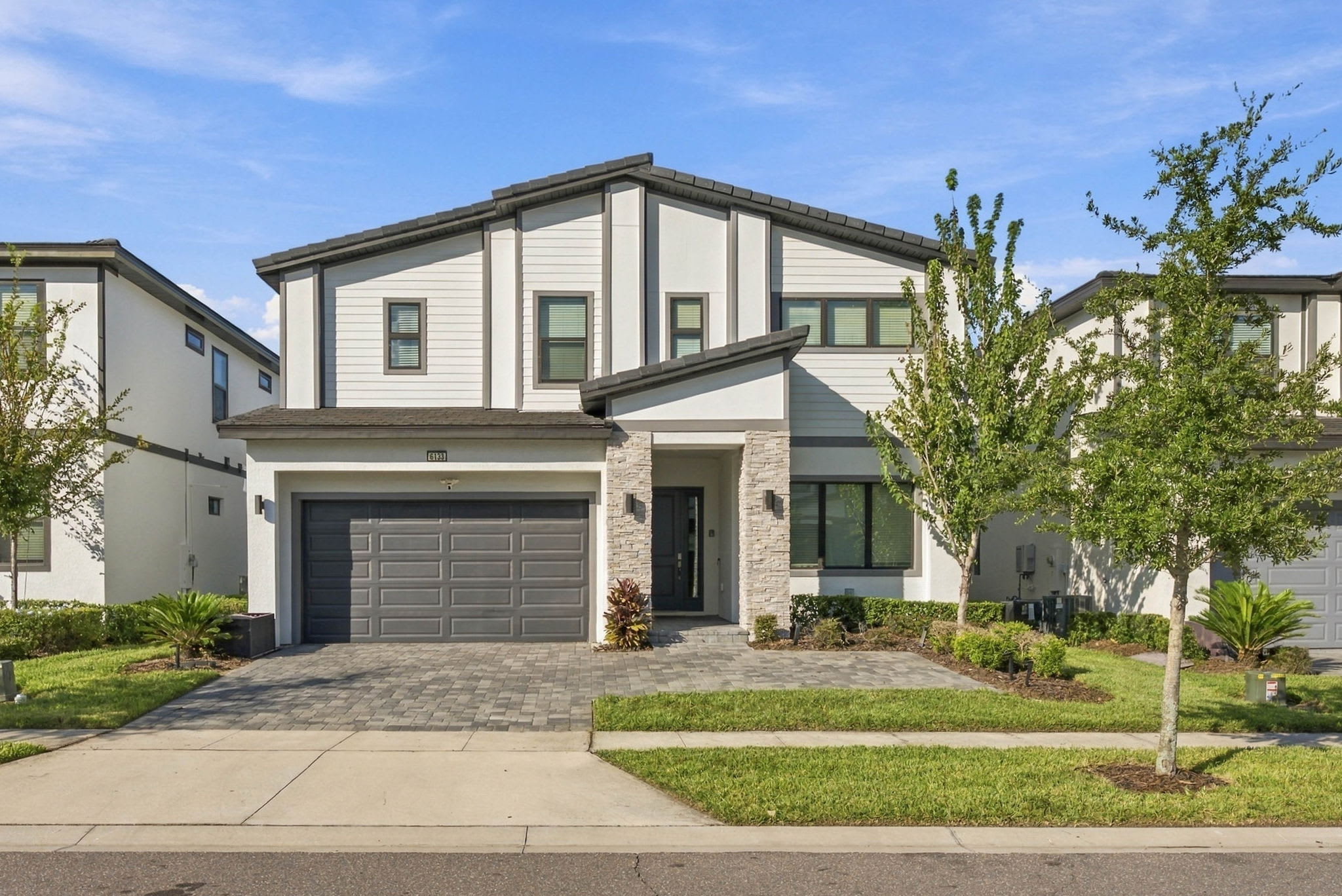 Stunning 6BR, Private Pool, Prime Location