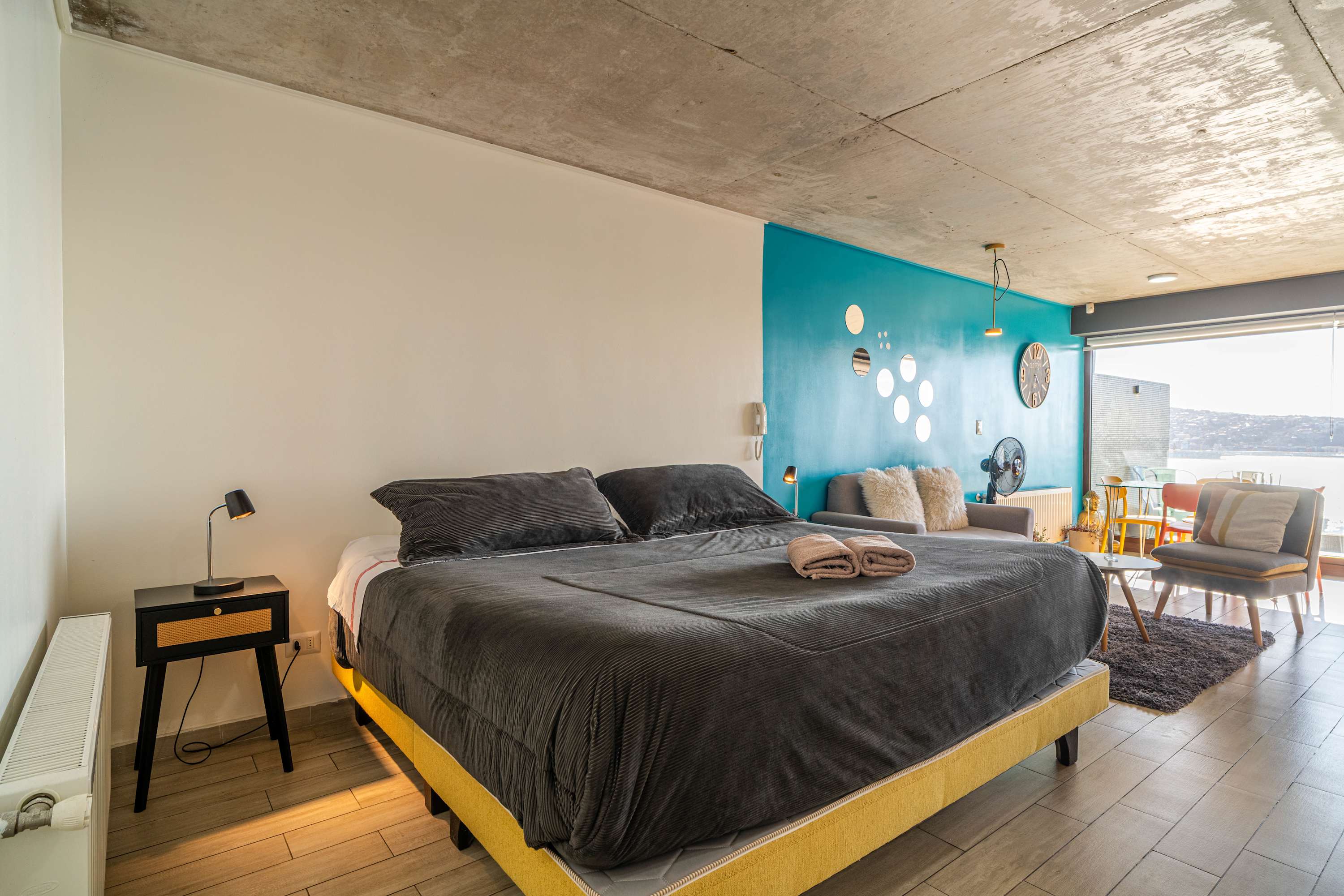 HOM Studio for 3 with sea view, balcony, parking — Valparaíso, Valparaiso — vacation rental