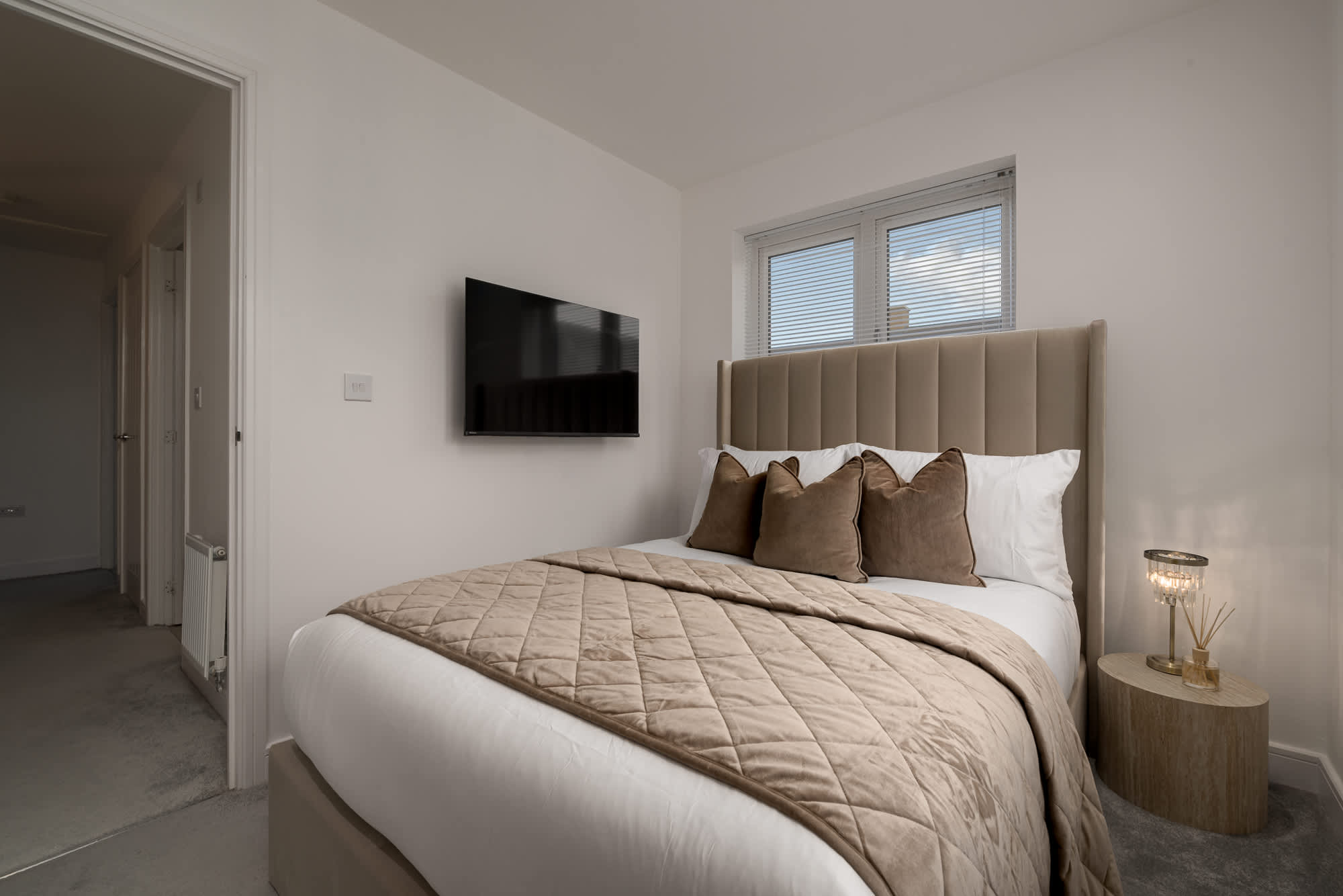 Luxury 5-Bed Detached Home | Garden & Parking