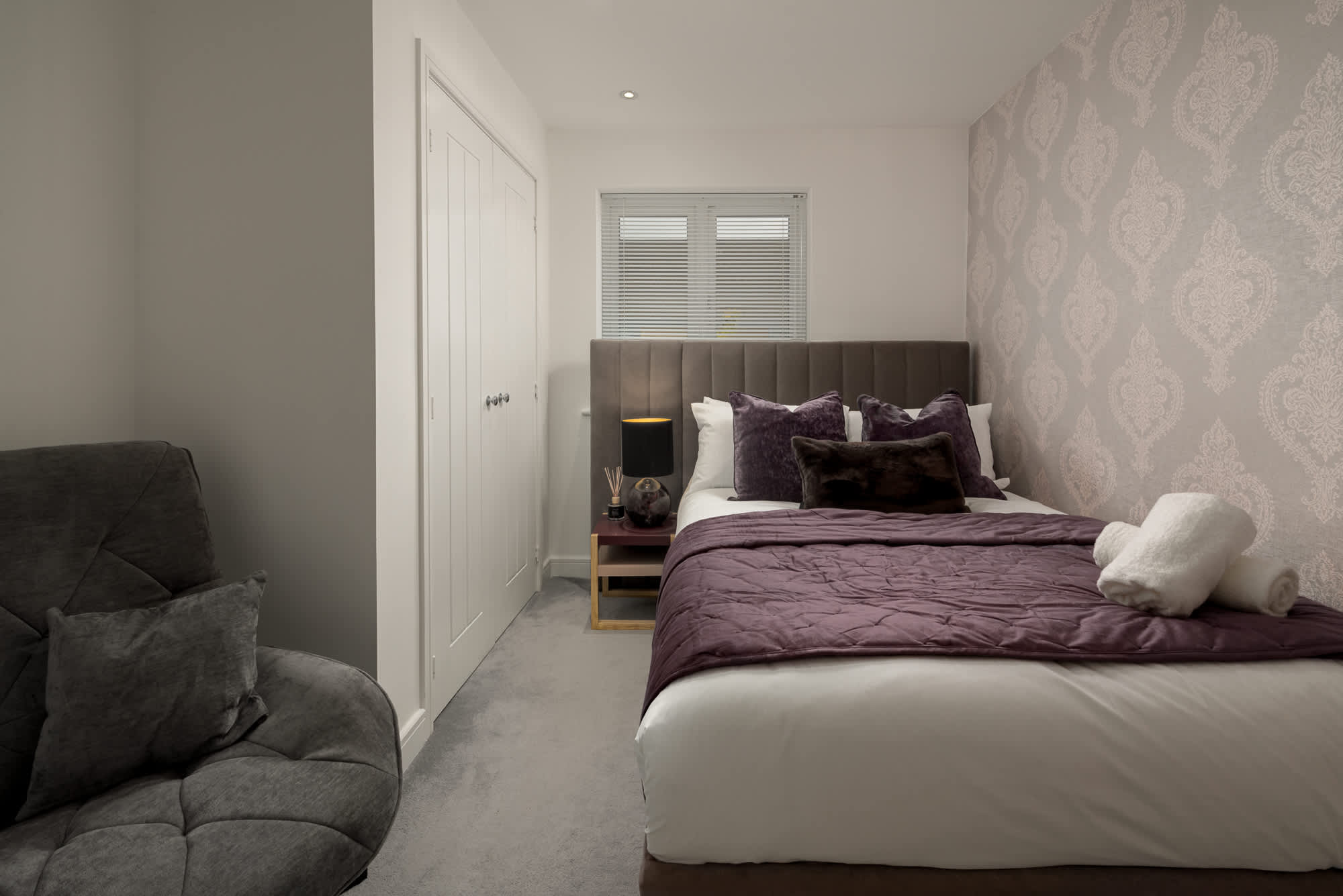 Luxury 5-Bed Detached Home | Garden & Parking