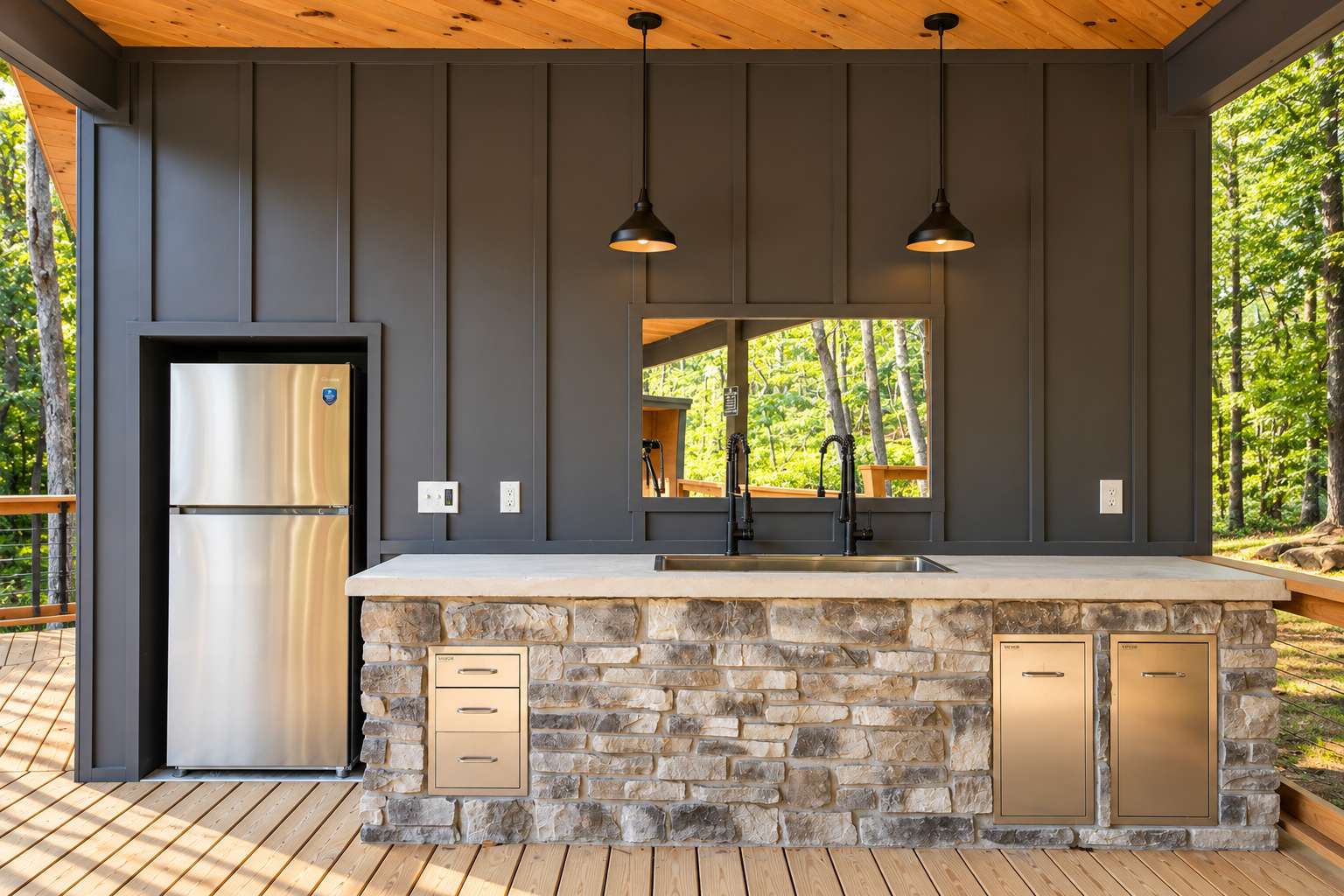 Community Outdoor Dining + Kitchen