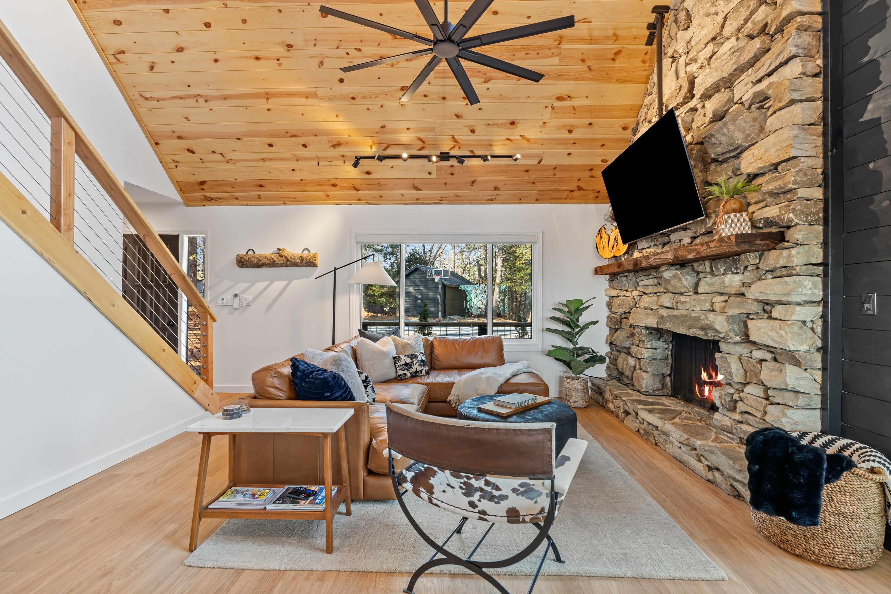 Ridgetop A-Frame | Hot Tub, Sauna & Pickleball - Photo 11