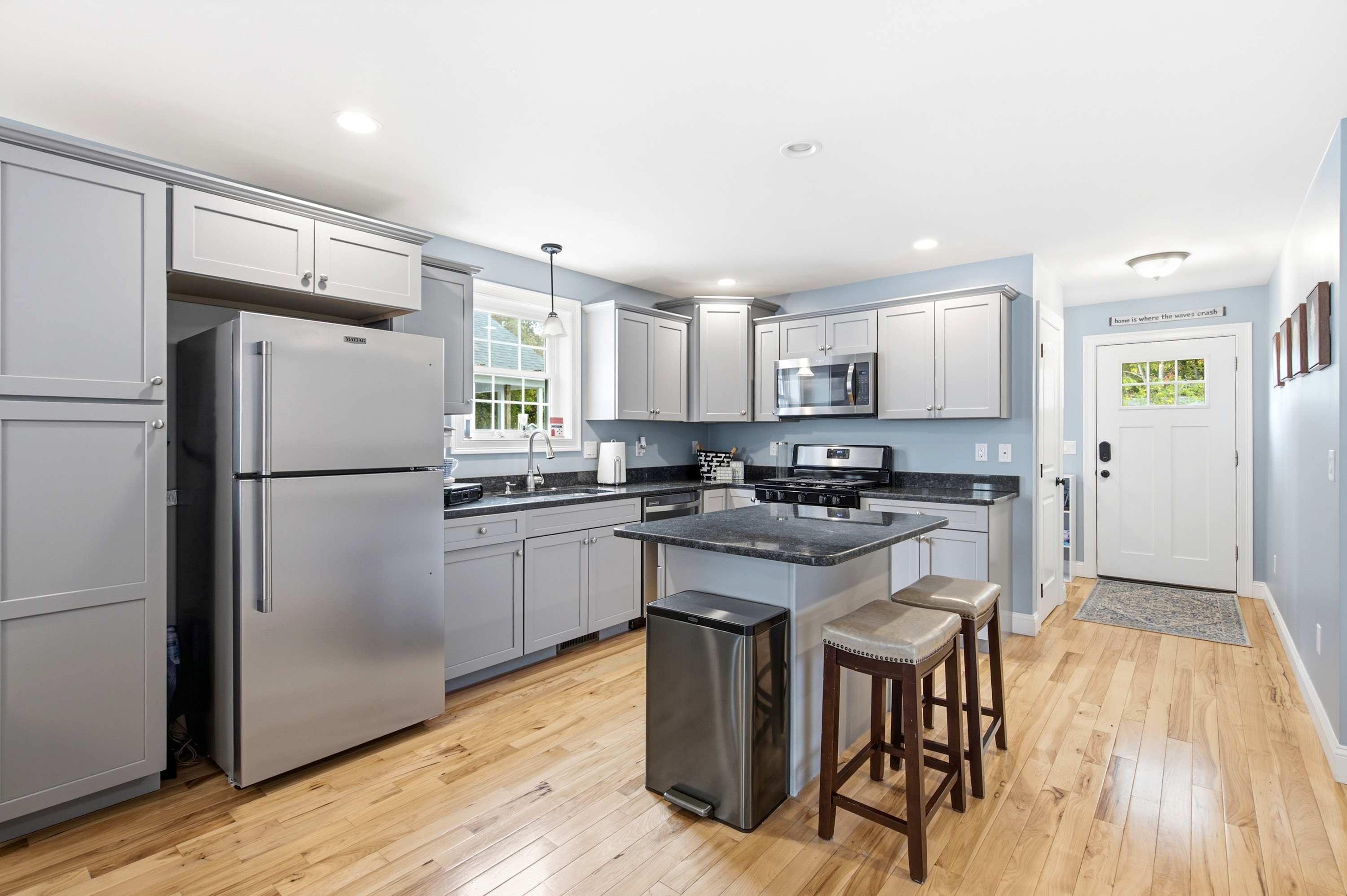 The open kitchen is well equipped for an unforgettable getaway​
