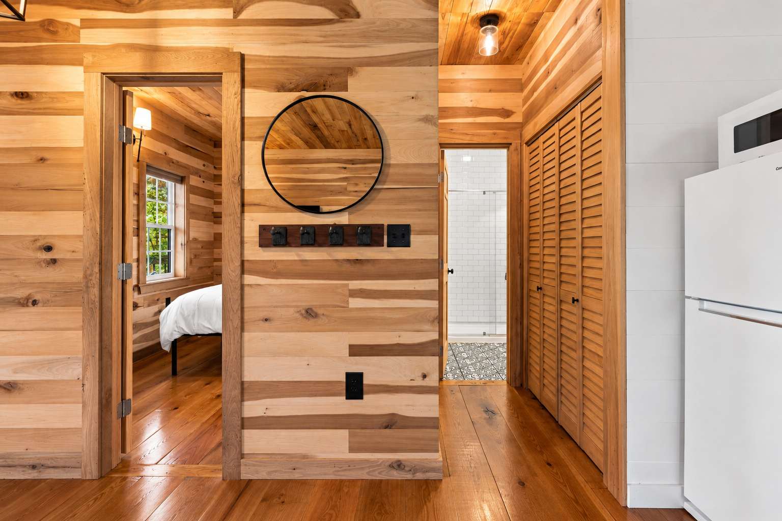 Luray Cabin w/Fireplace & Walk to River Adventures