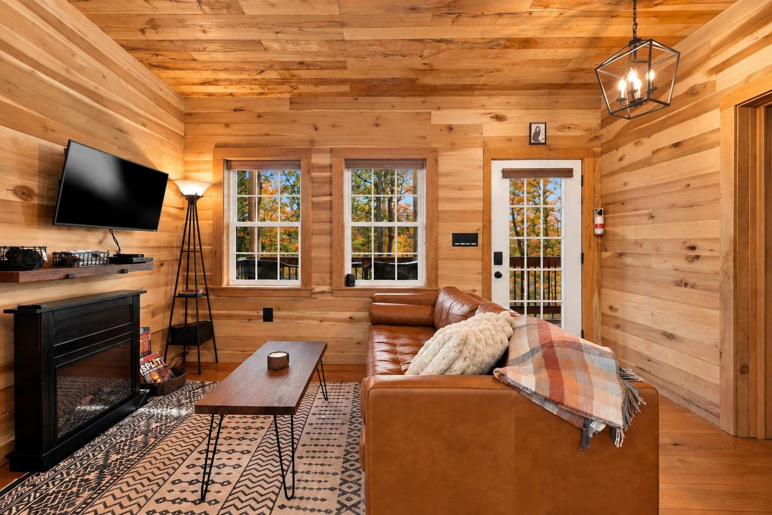 Luray Cabin w/Fireplace & Walk to River Adventures