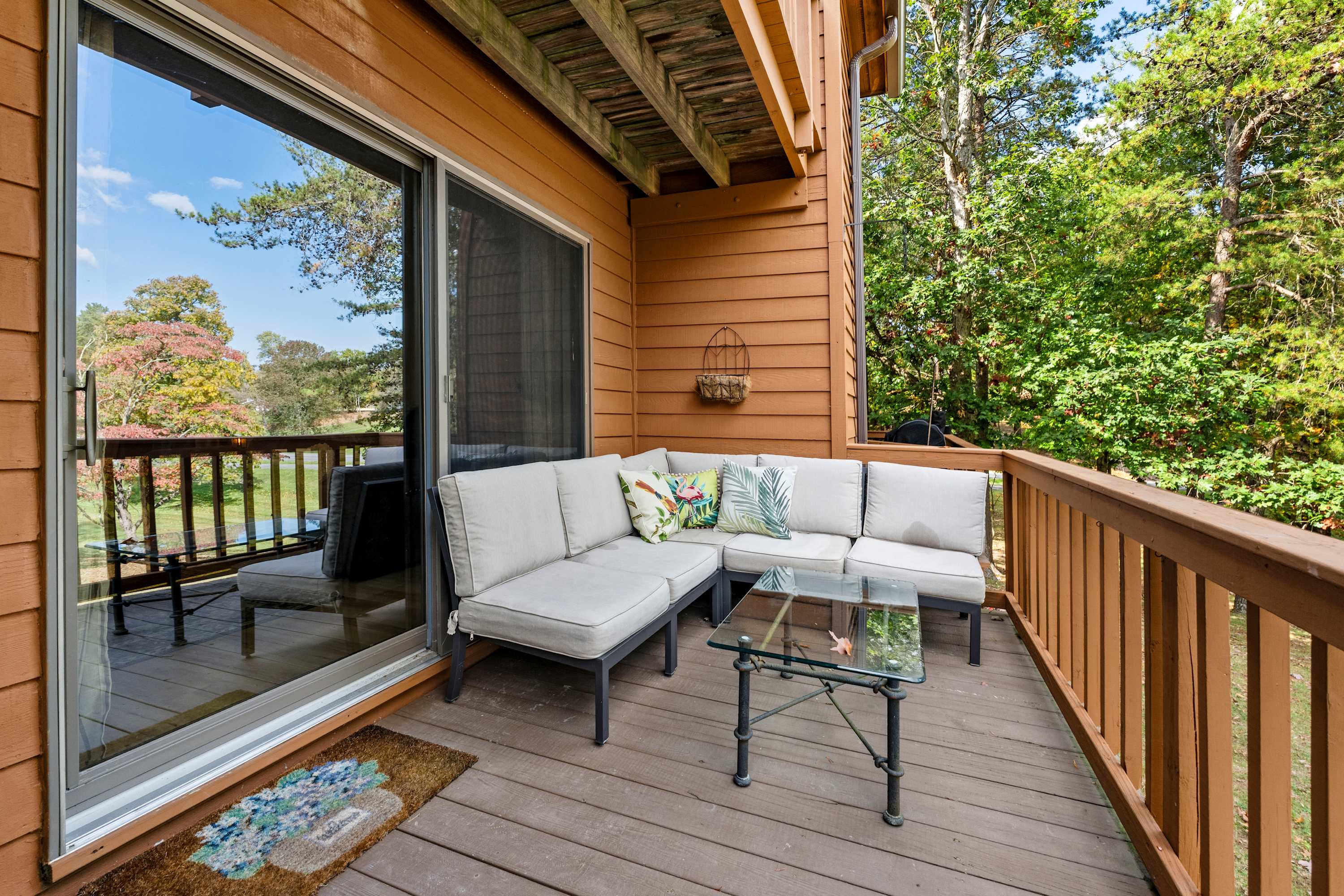 The Woods Resort wJacuzzi, 2 Decks Fireplace