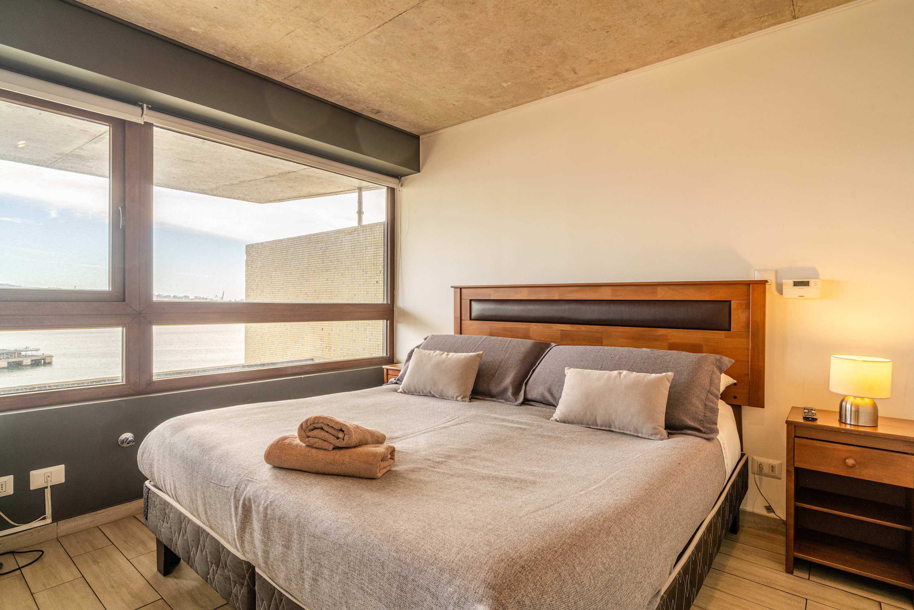 HOM 2-bed with terrace and sea view · 8th floor — Valparaíso, Valparaiso — vacation rental