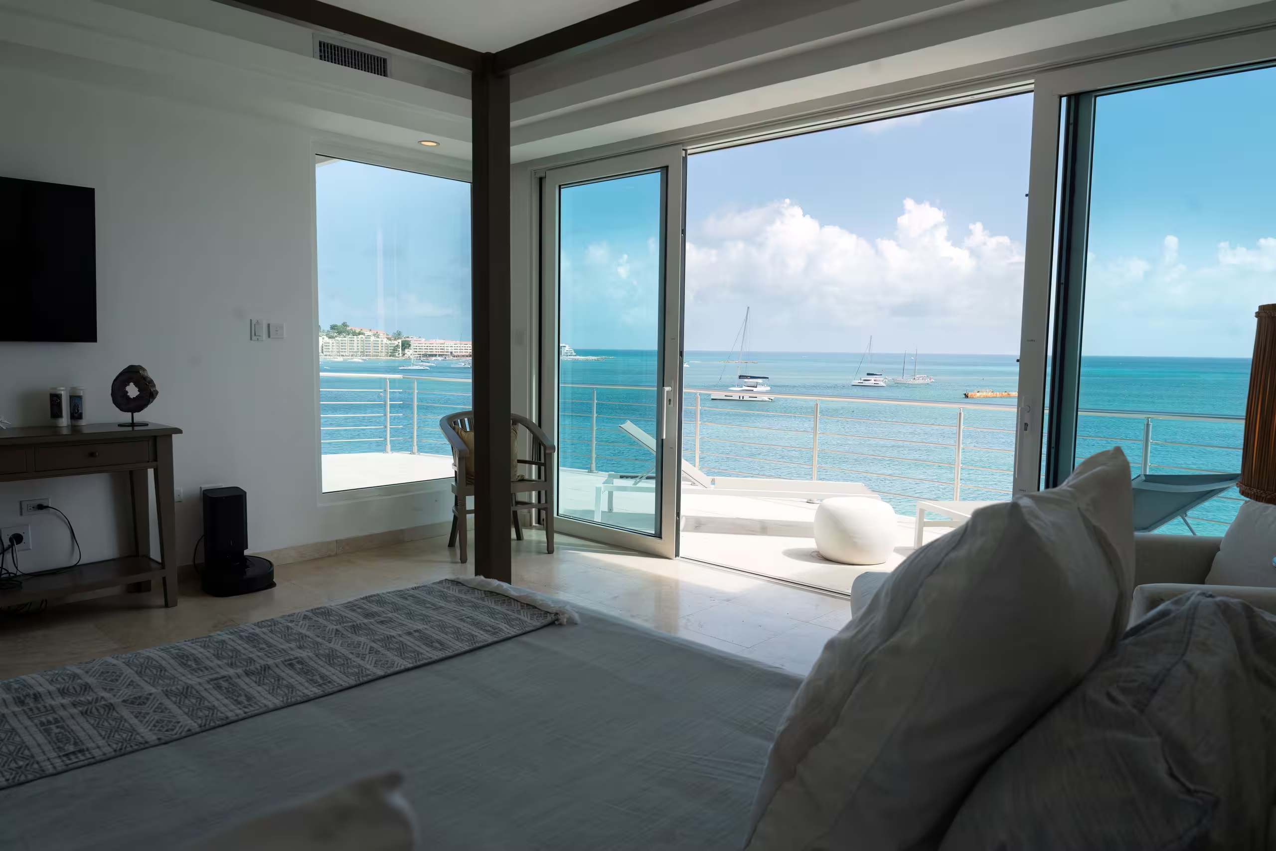 SeaBlossom 3BR Ocean View Penthouse, Aqualina — photo 5