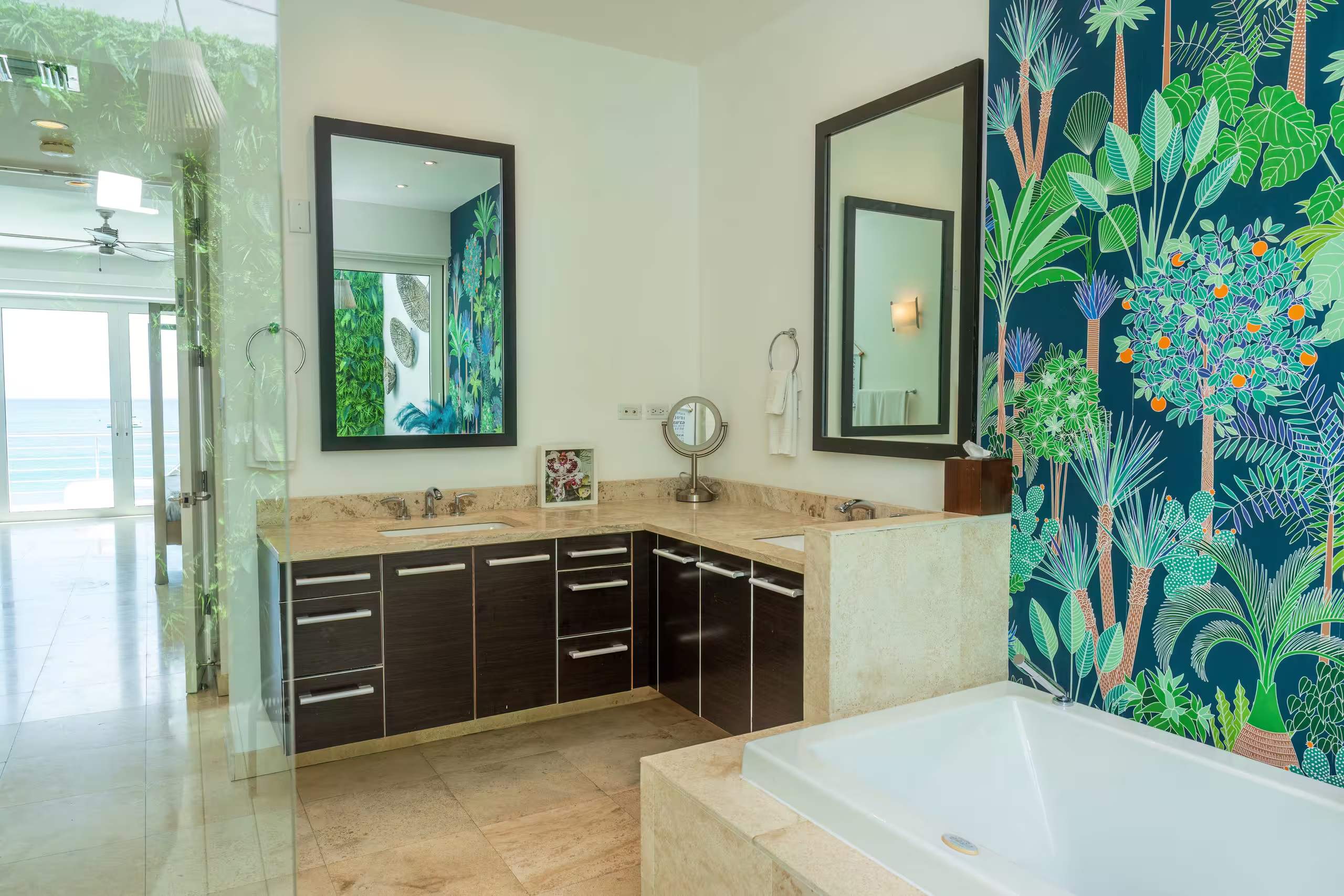 SeaBlossom 3BR Ocean View Penthouse, Aqualina — photo 11