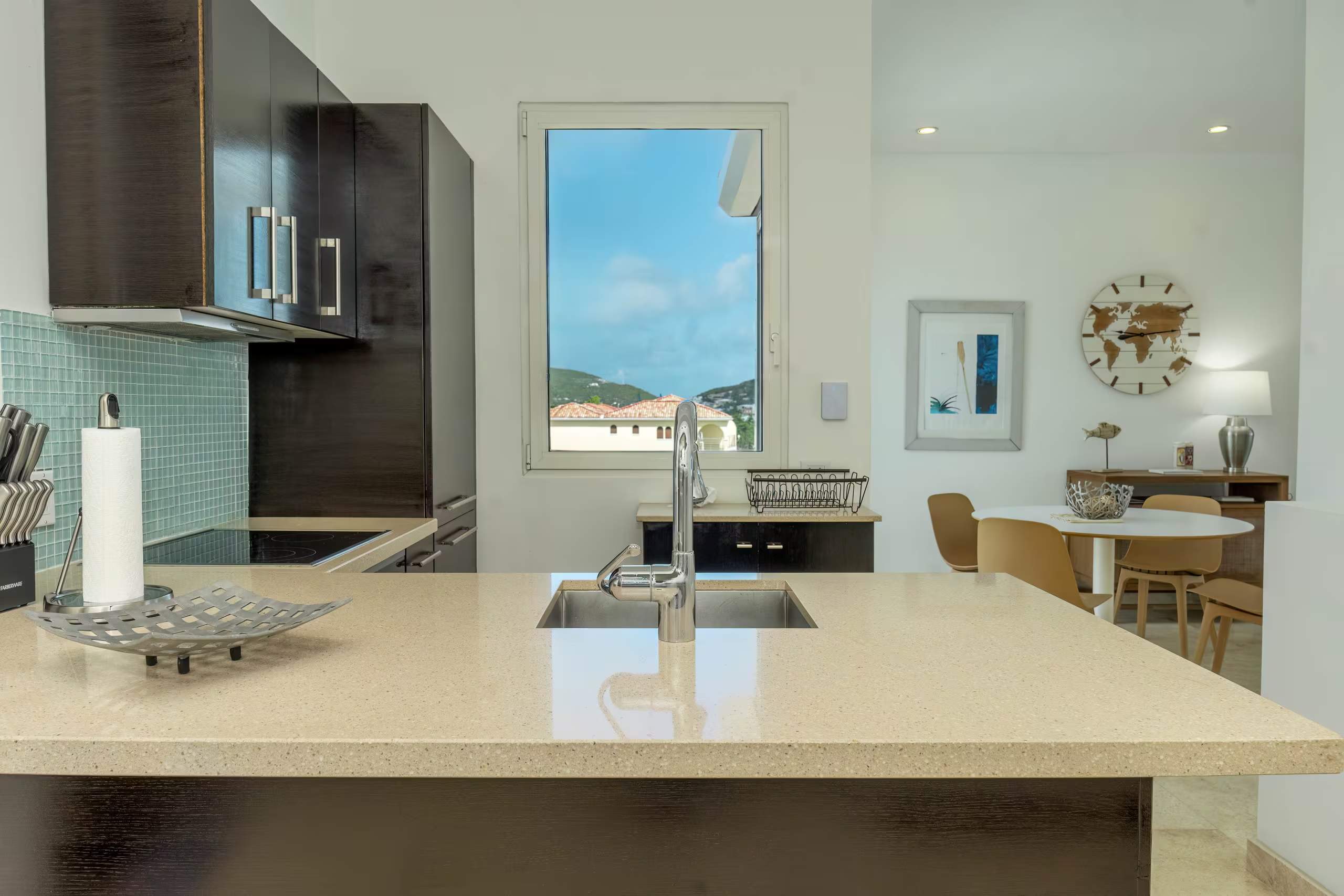 SeaBlossom 3BR Ocean View Penthouse, Aqualina — photo 4