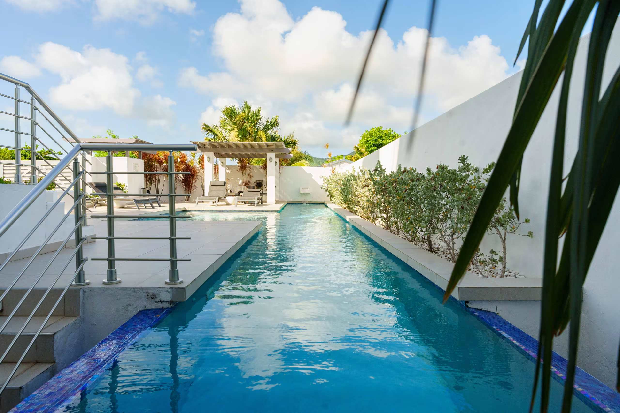 SeaBlossom 3BR Ocean View Penthouse, Aqualina — photo 14