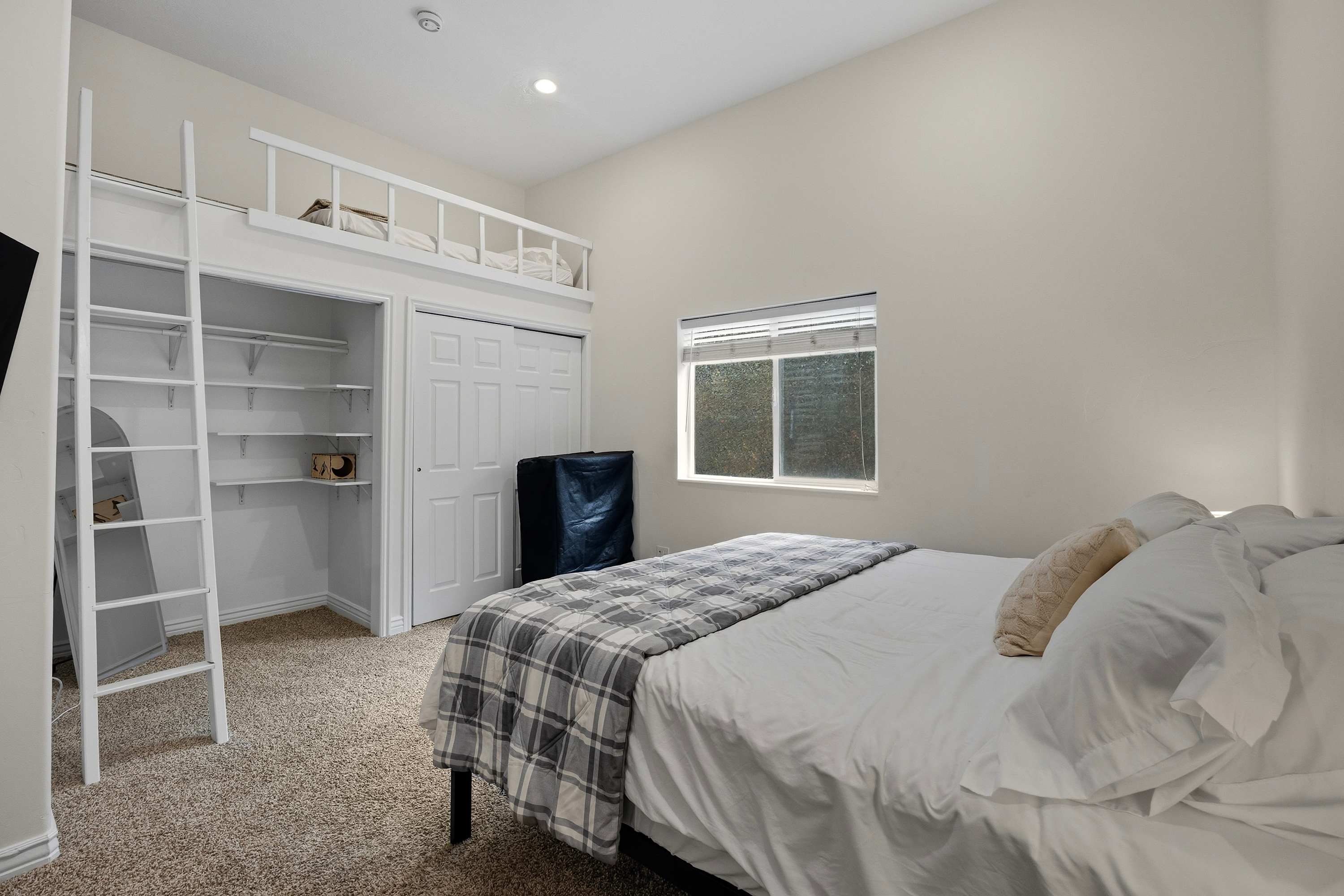 Bedroom 5