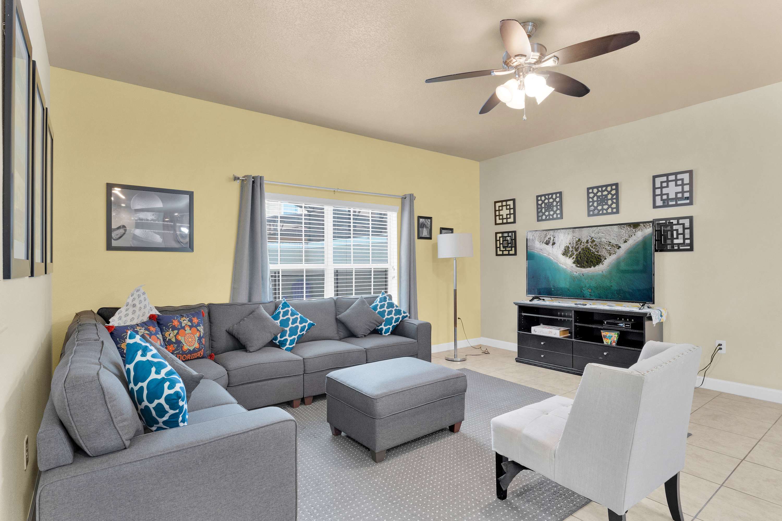 Enjoy laid-back evenings with comfortable living room space and a Smart TV ready for your favorite shows​
