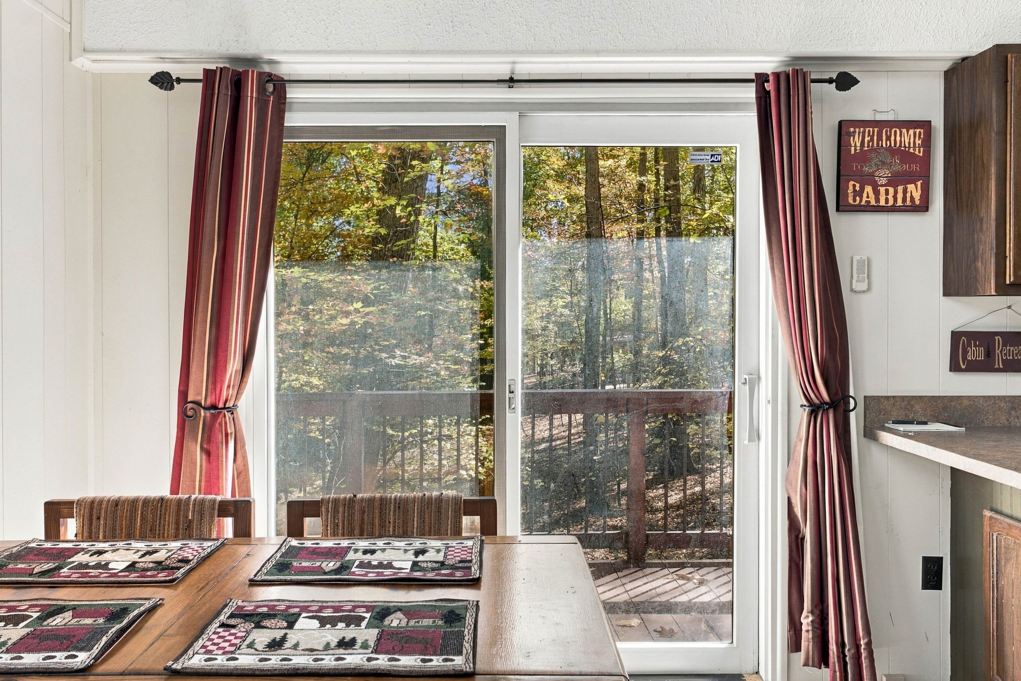 The Woods Resort: + Cozy Fireplace