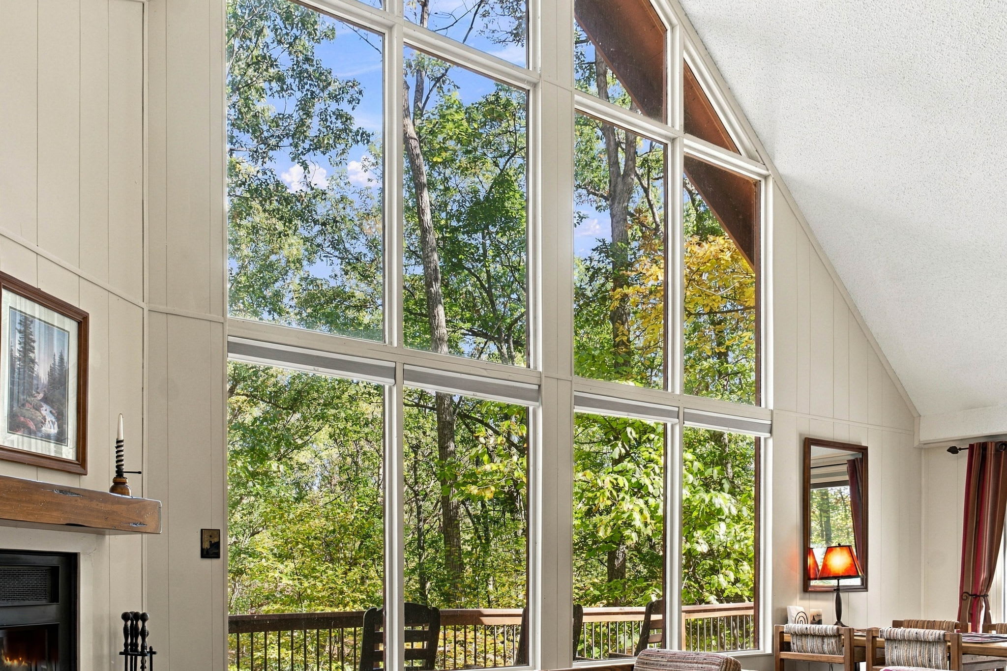 The Woods Resort: + Cozy Fireplace