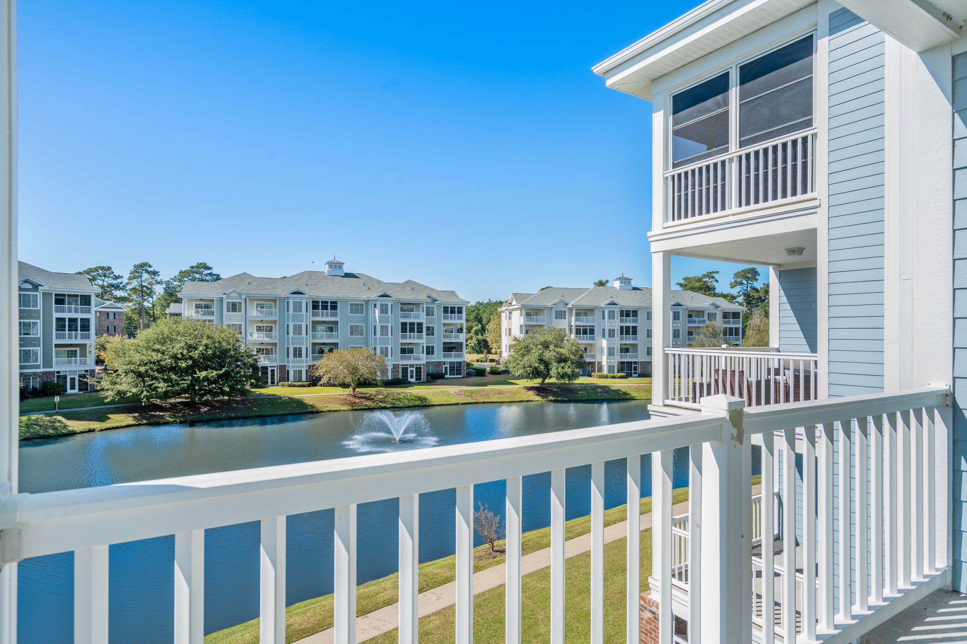 Magnolia Pointe 301 Pond View