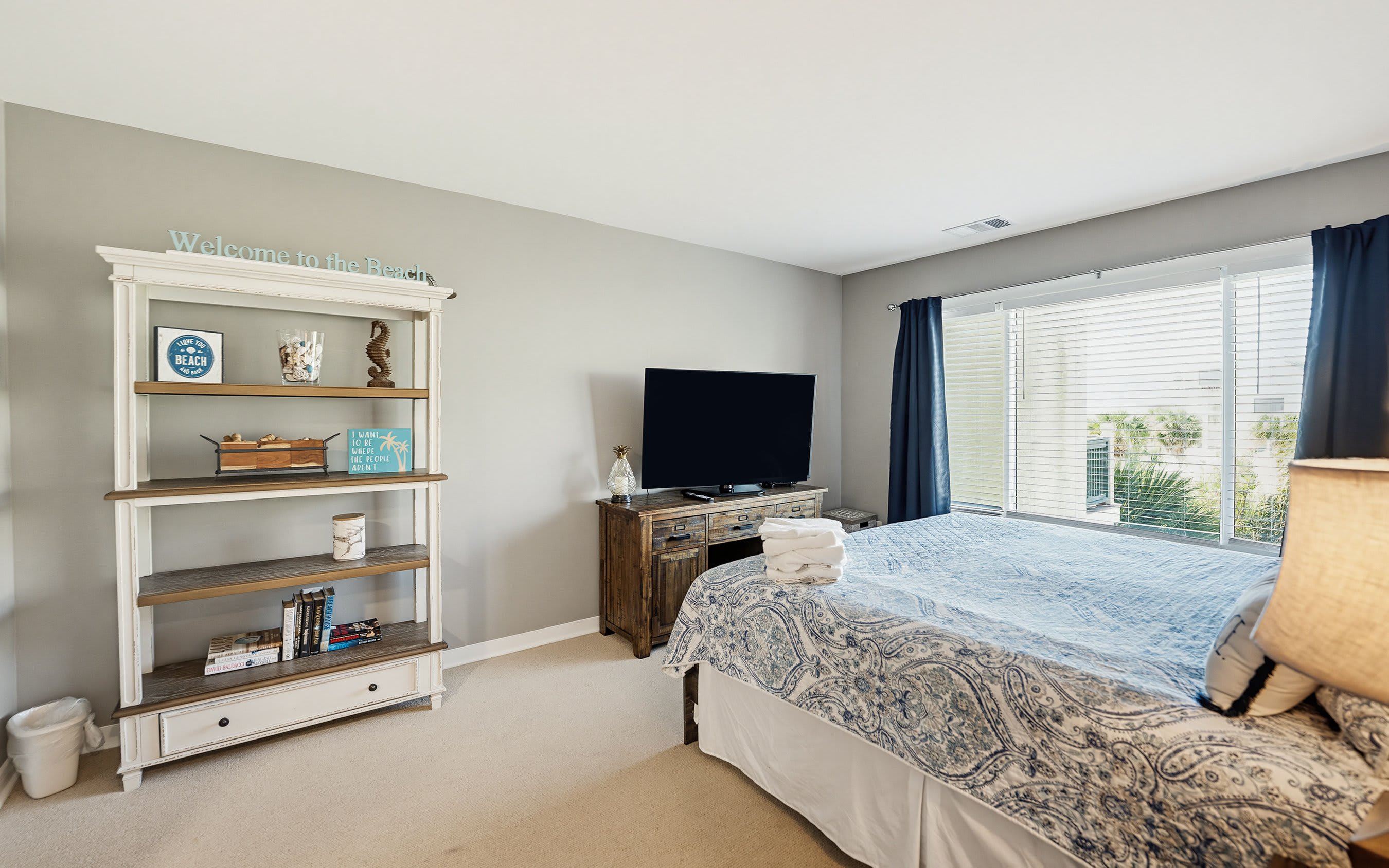 661 Newhaven | Photo 25