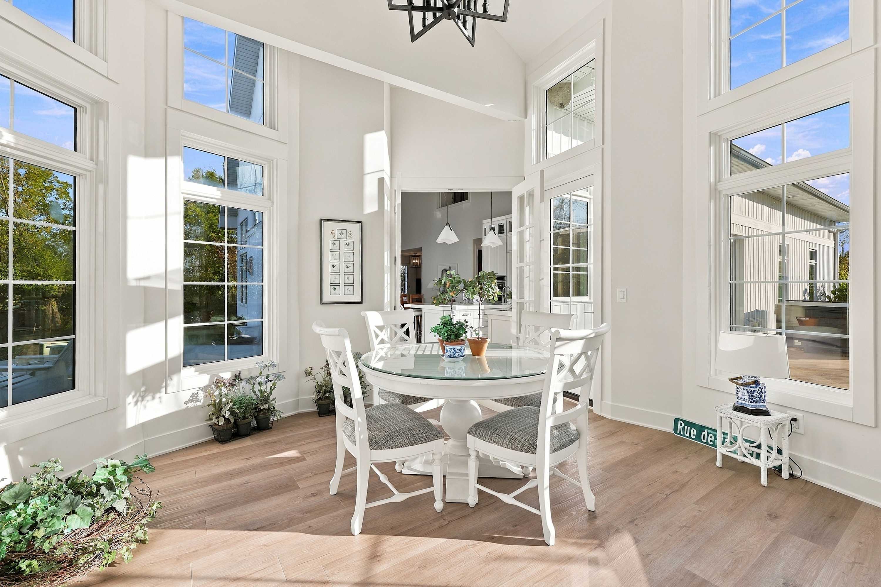 A sunlit Harbor Country breakfast room just off the kitchen.